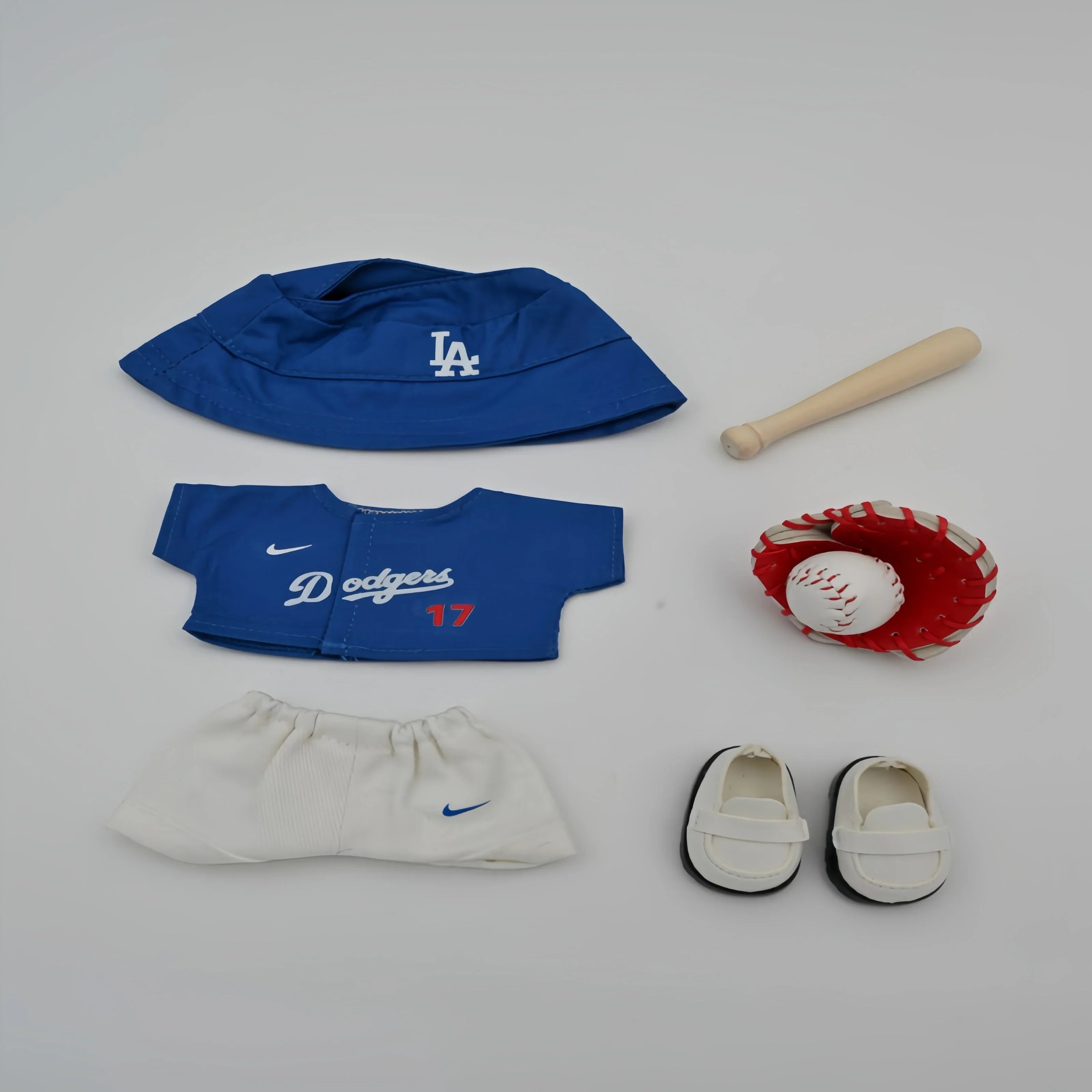 Pop Mart 17cm Labubu Doll Clothes – Trendy Baseball Fashion Outfit 6-Piece Set – Fits Gen 1/2/3 (Clothes Only, Doll Not Included)-14 - INNZEA OFFICIAL