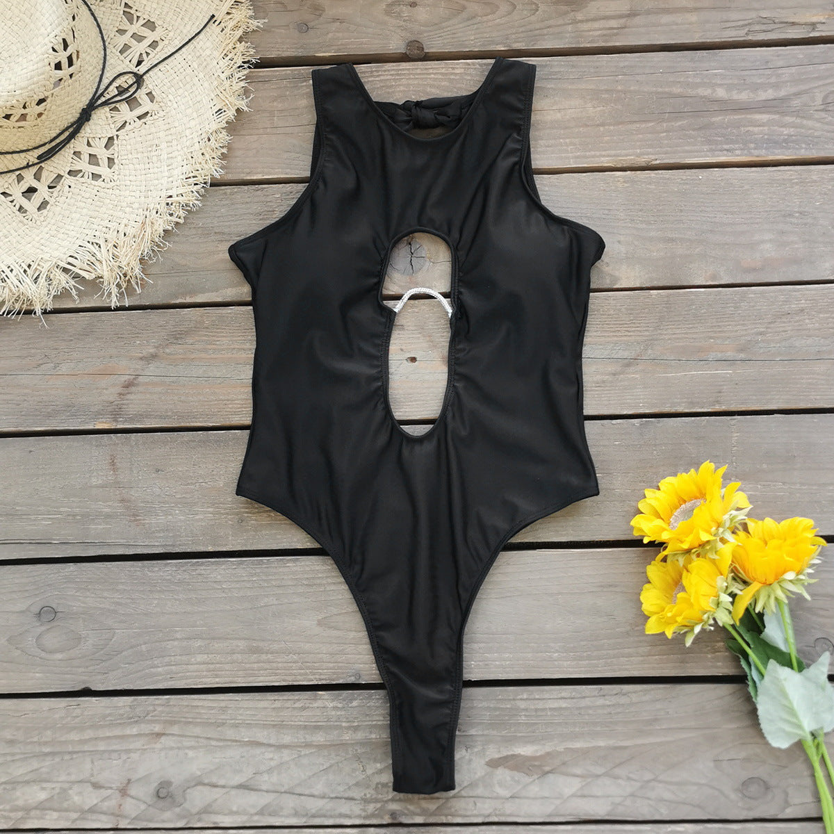 2026新款纯白色连体泳衣女欧美性感镂空一体式泳装速卖通swimsuit