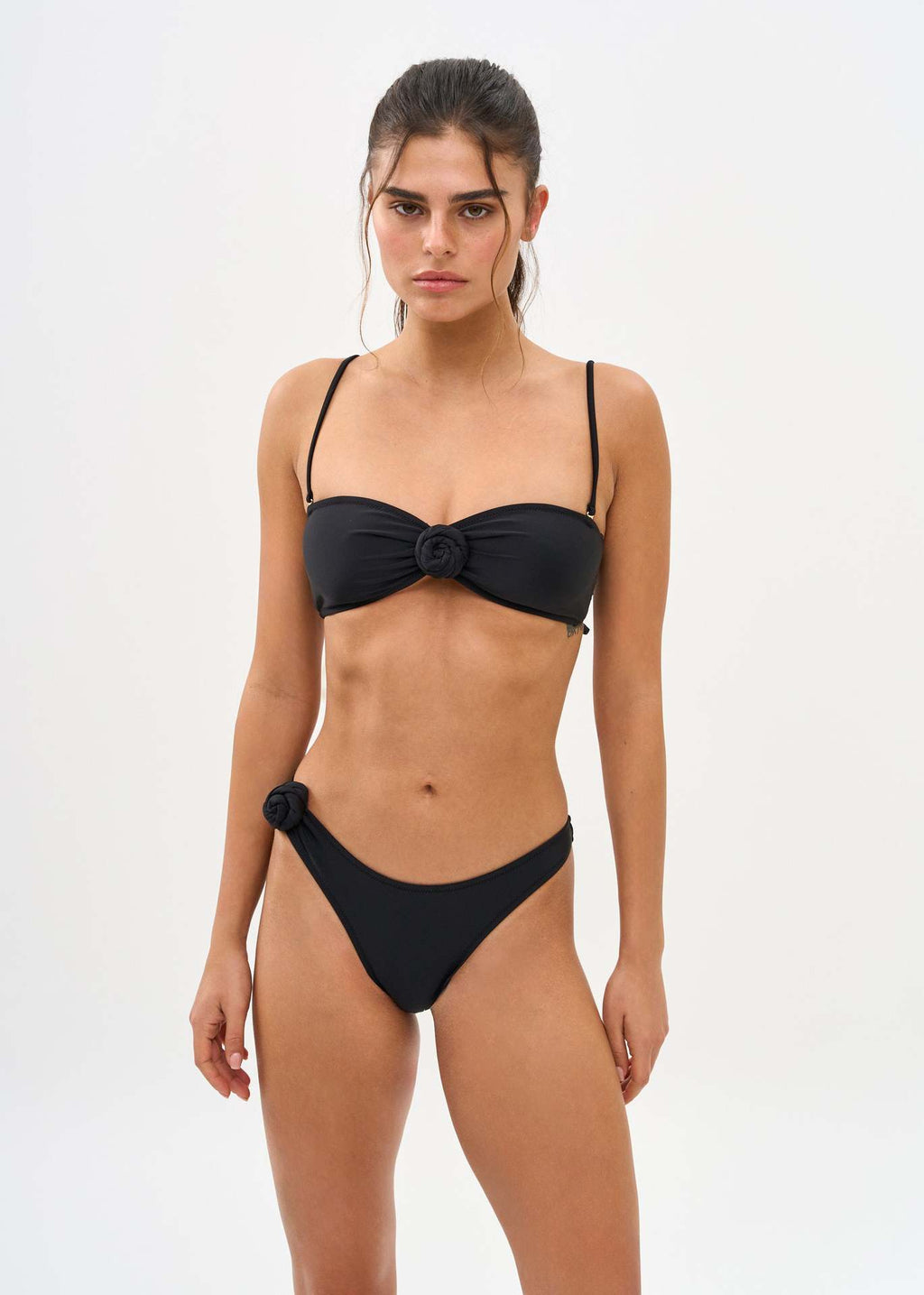 2025欧美新款纯色有光锦纶立体花朵分体泳衣女外贸性感高腰比基尼