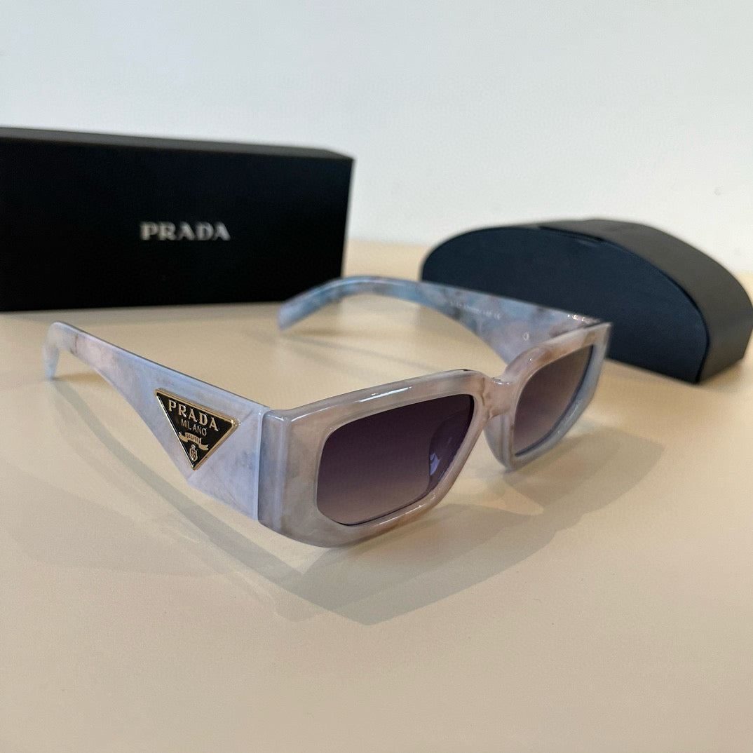 PRADA06