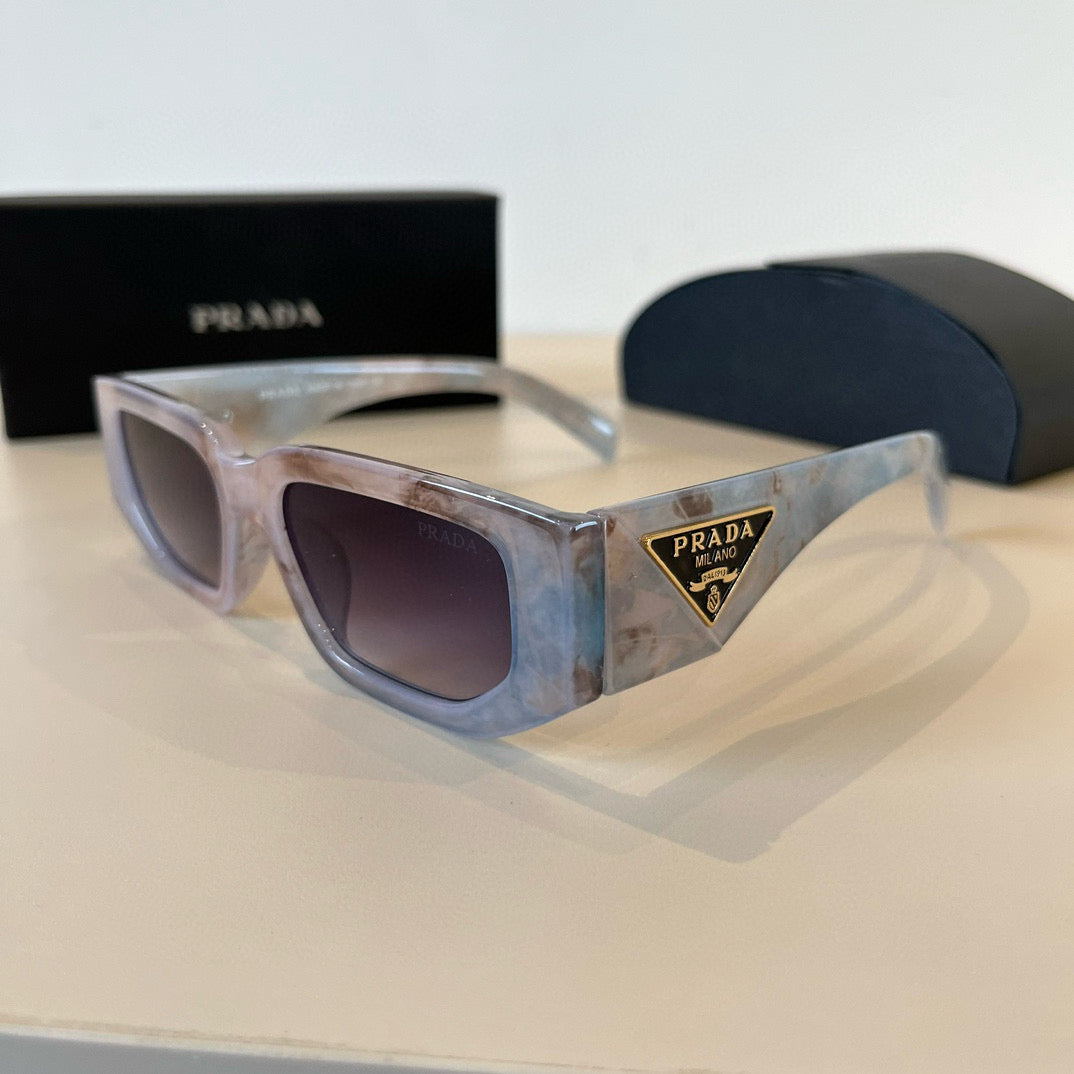 PRADA06