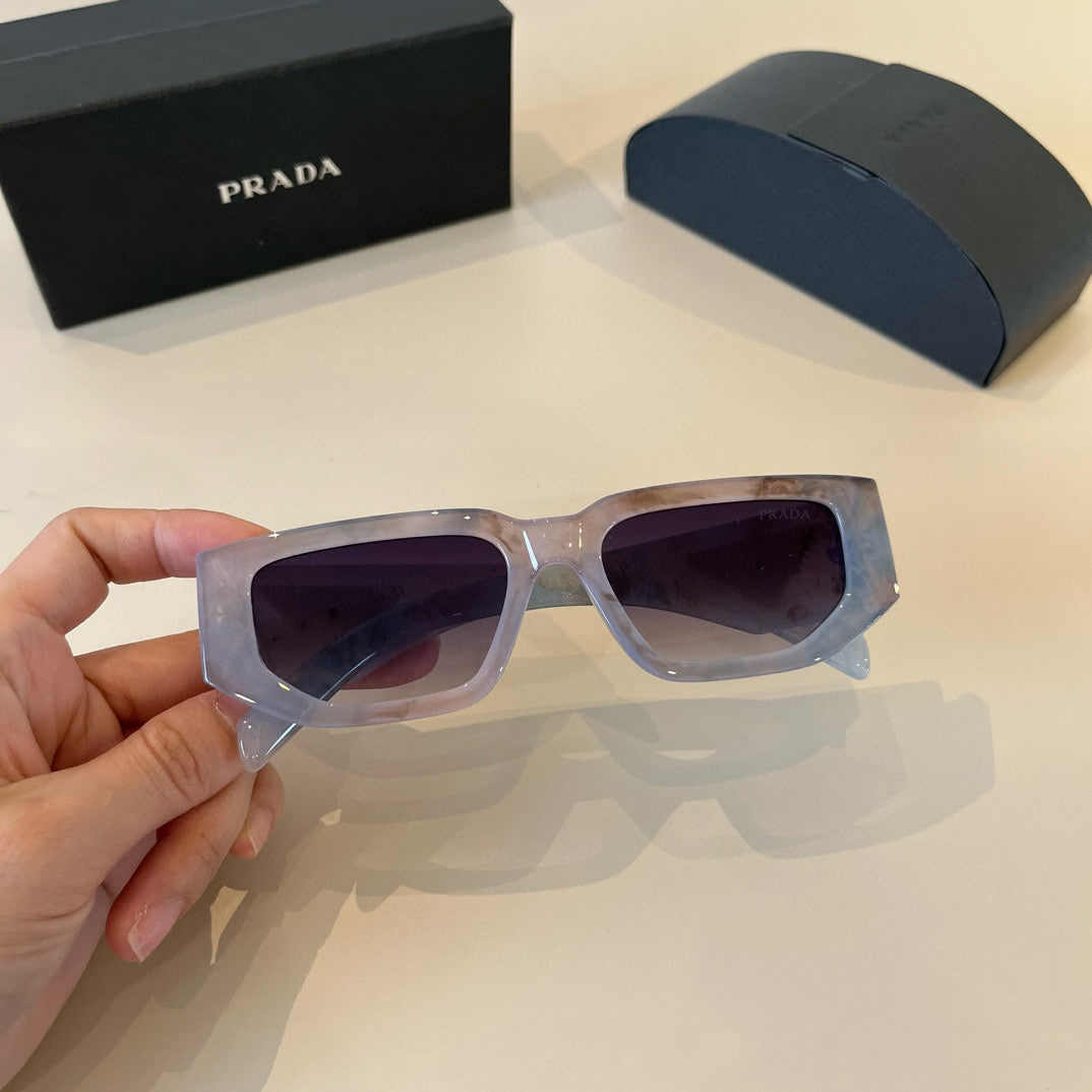 PRADA06