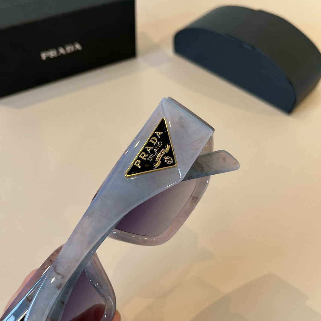 PRADA06