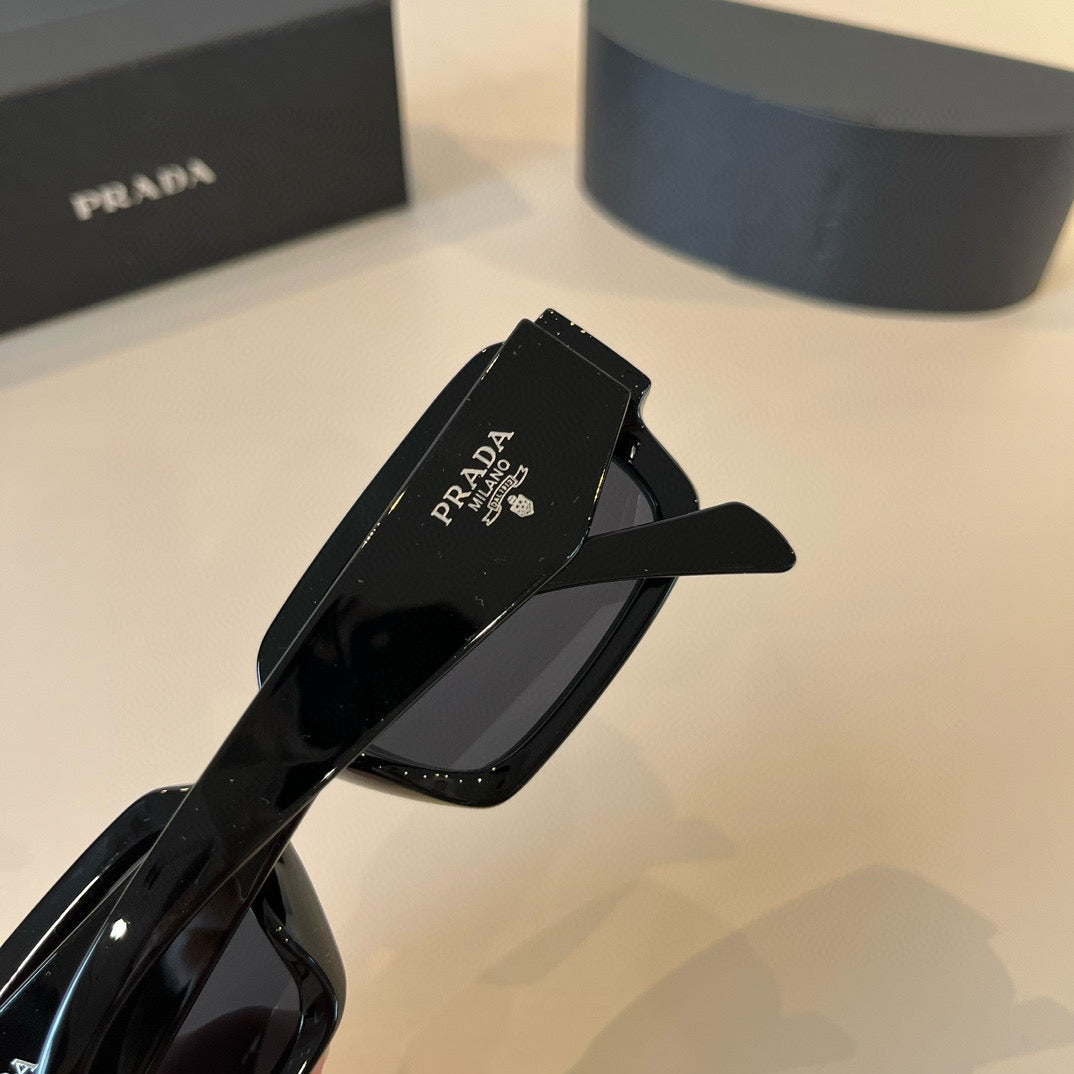 PRADA08