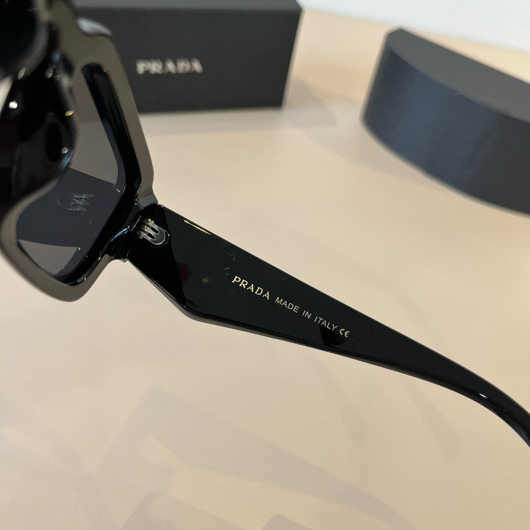 PRADA08