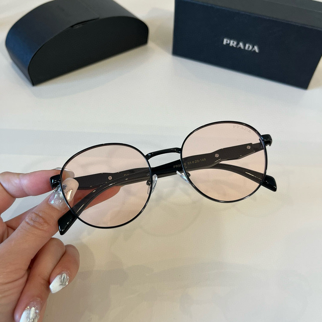 PRADA10