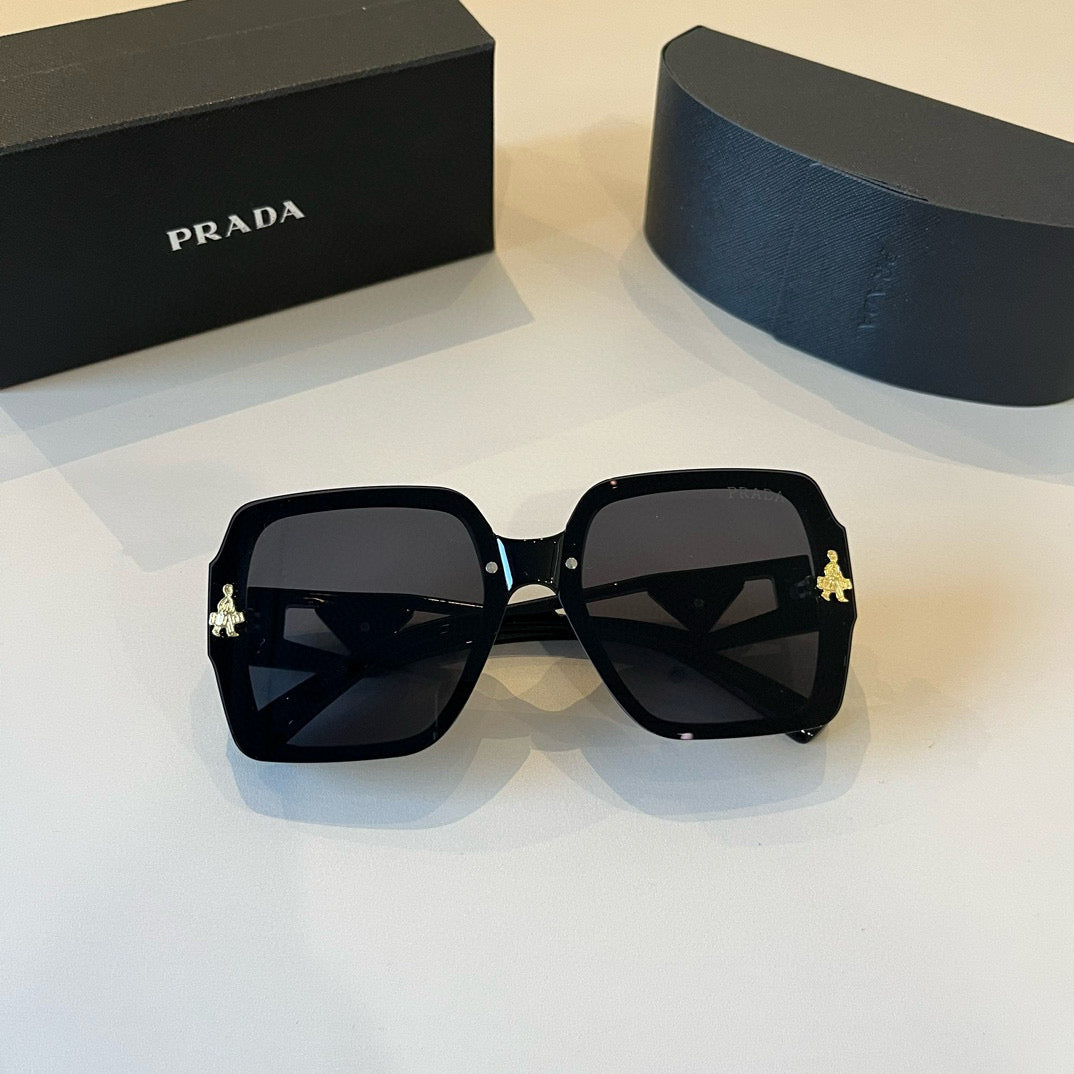 PRADA12