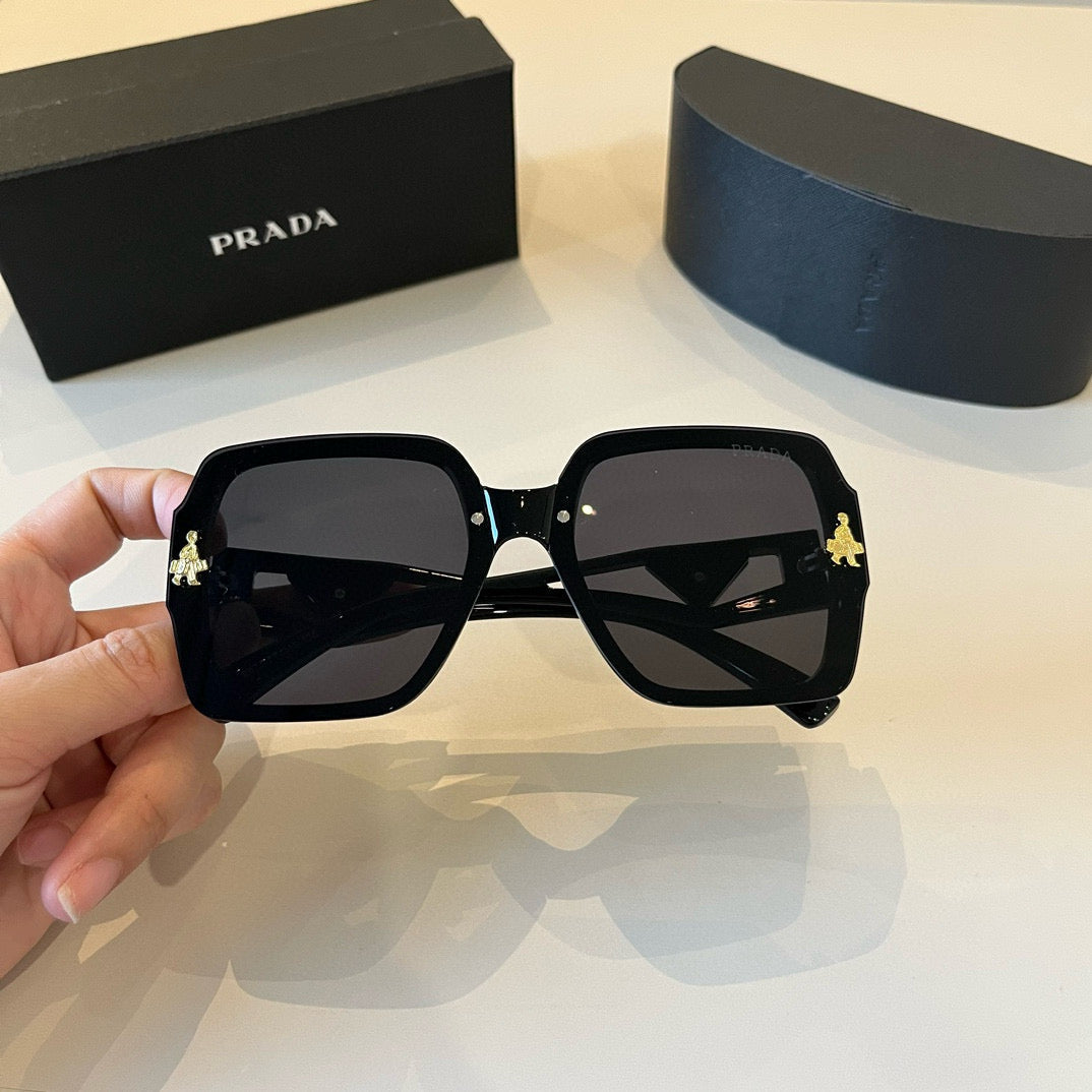 PRADA12