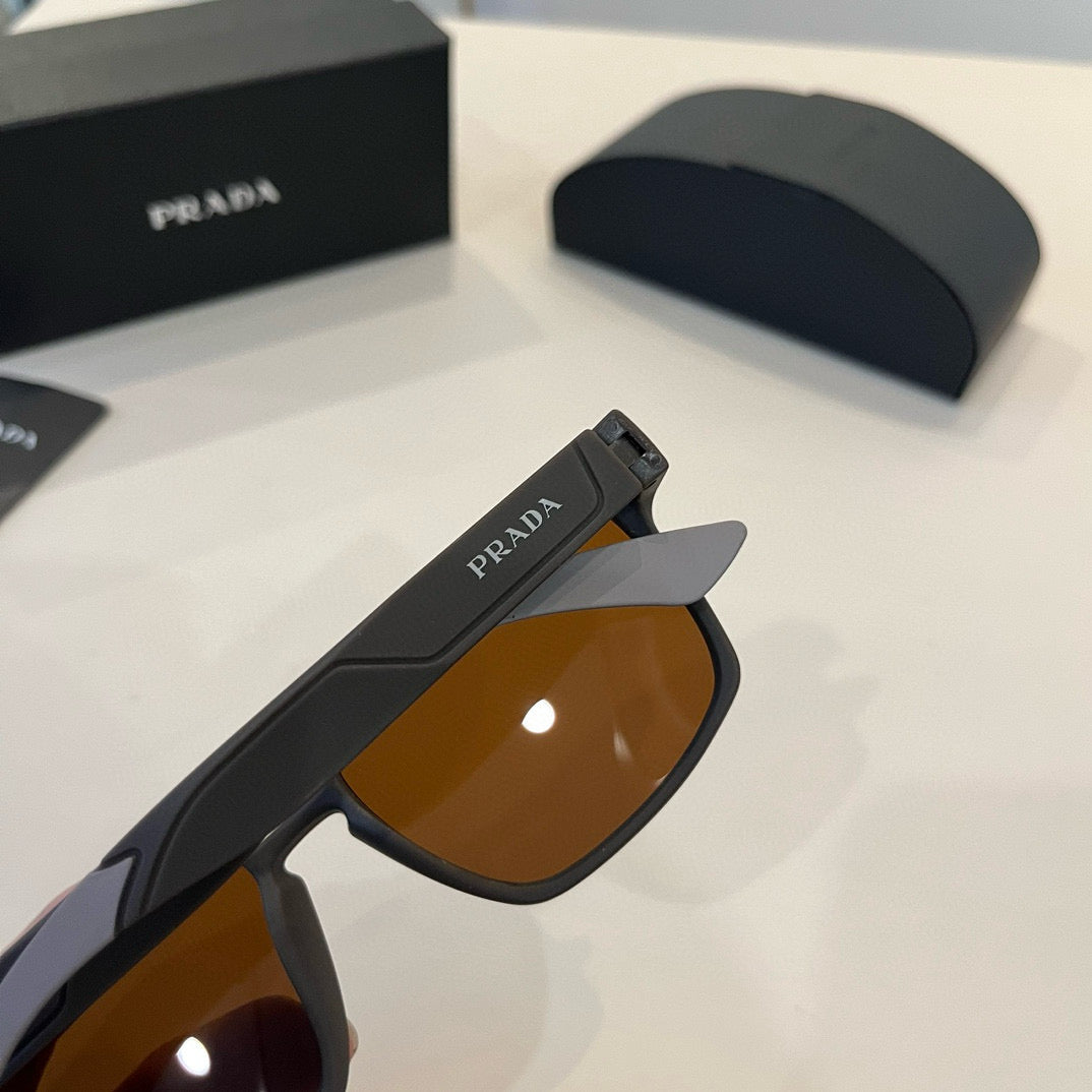 PRADA13