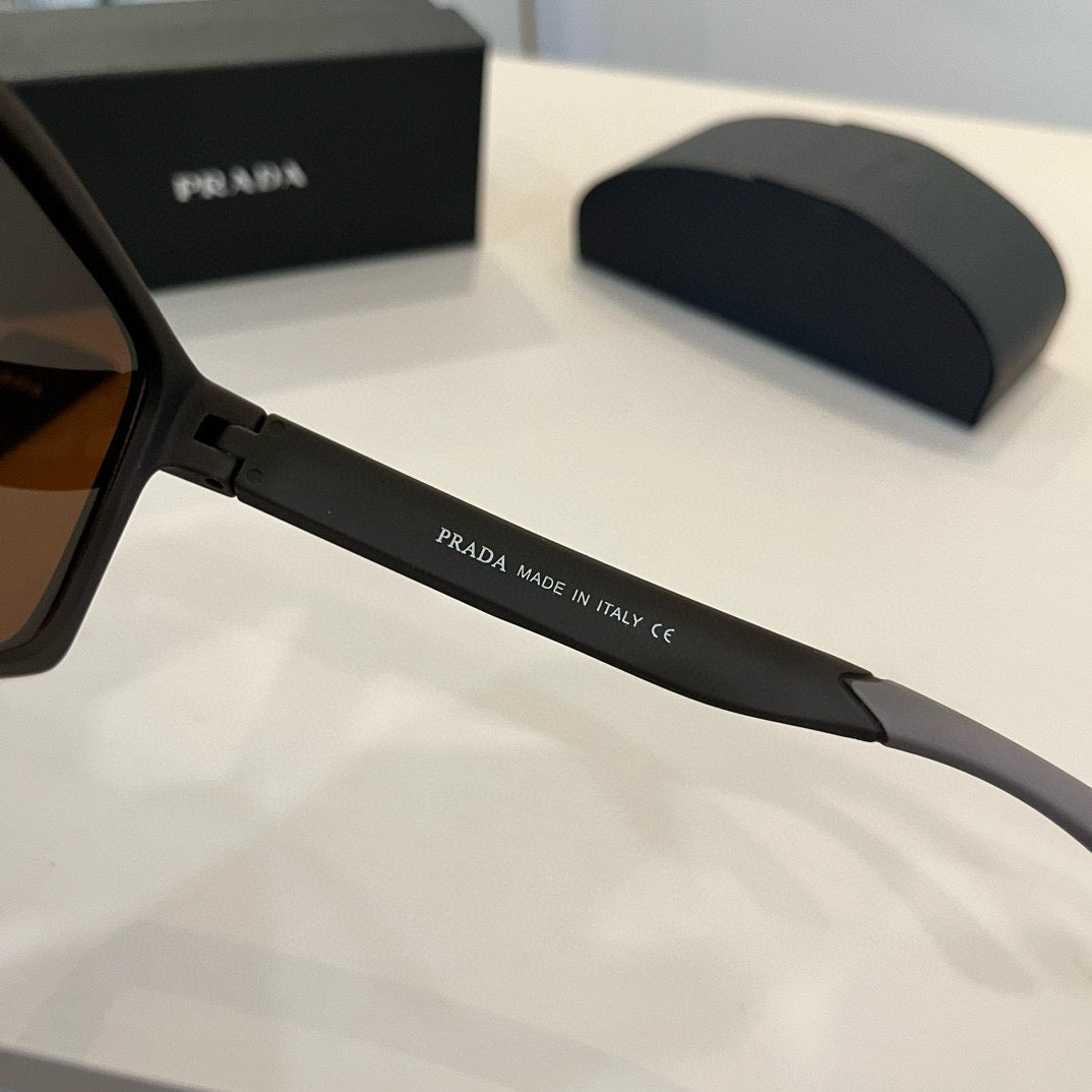 PRADA13