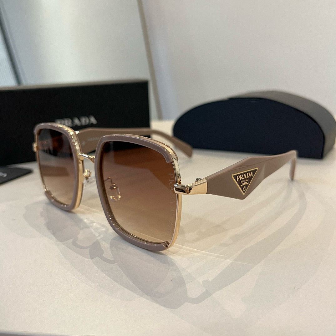 PRADA15
