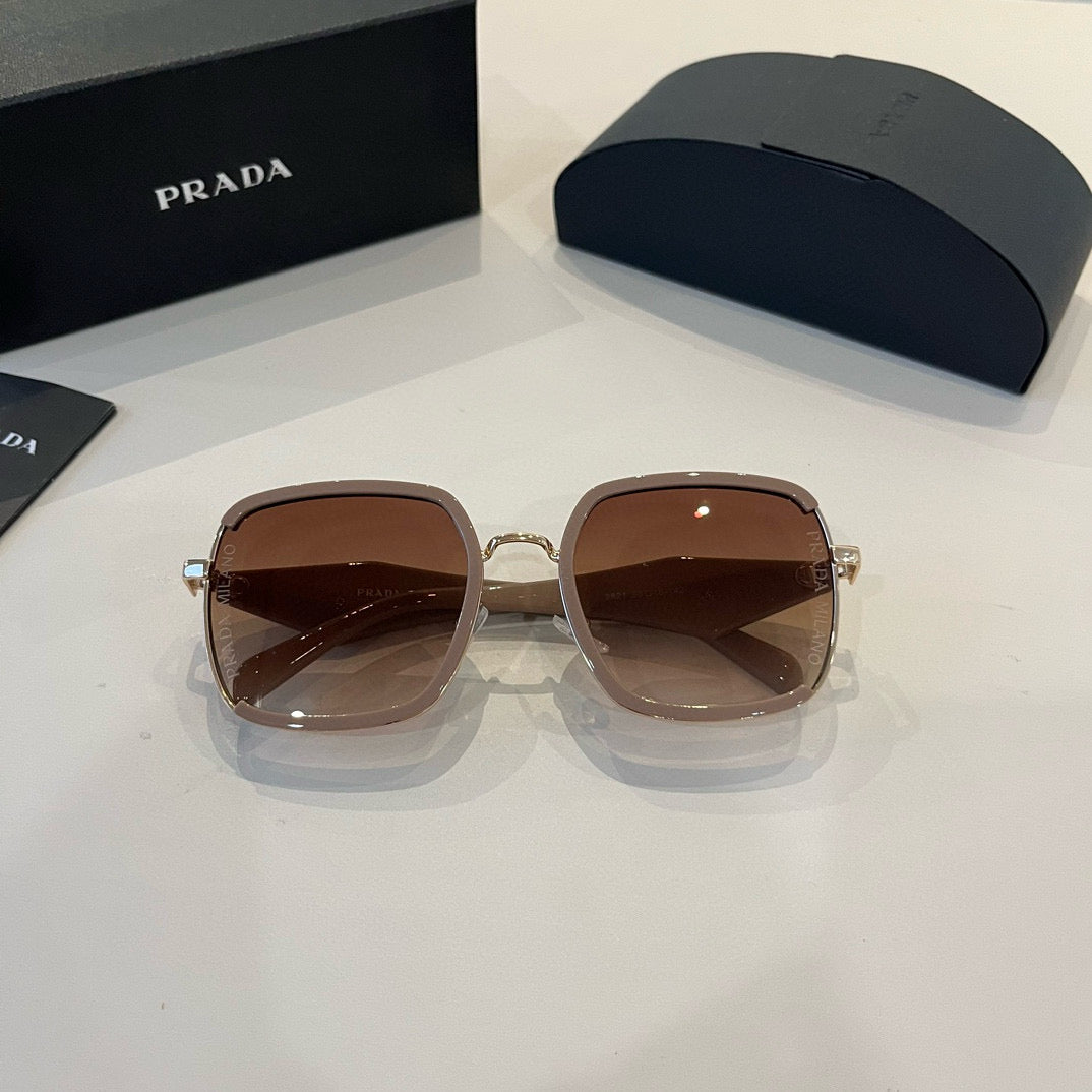 PRADA15