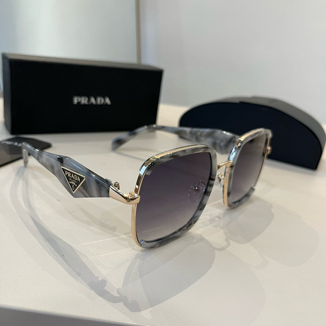 PRADA16