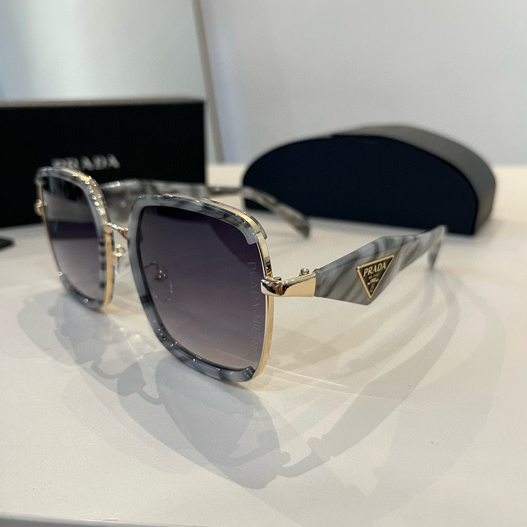 PRADA16