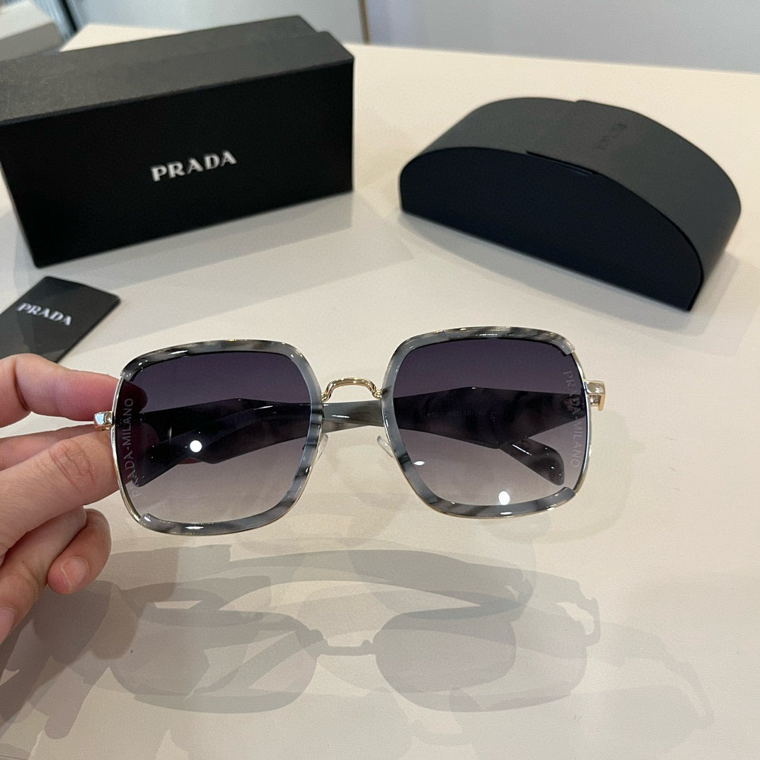 PRADA16