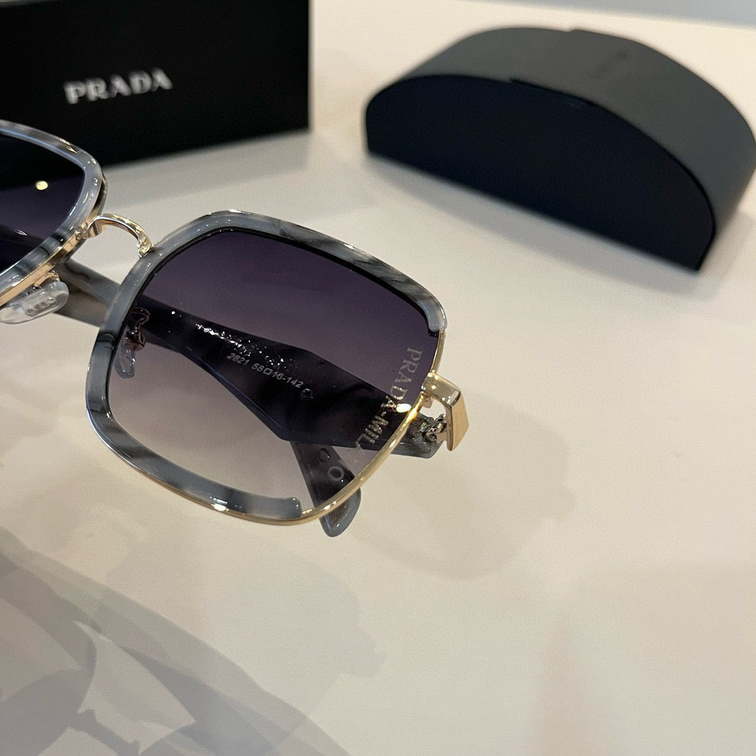 PRADA16