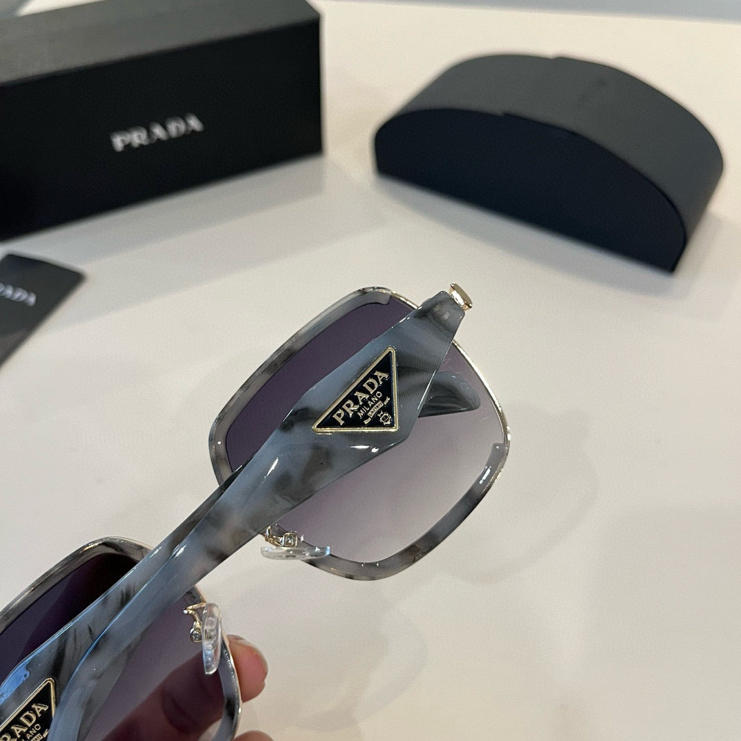 PRADA16