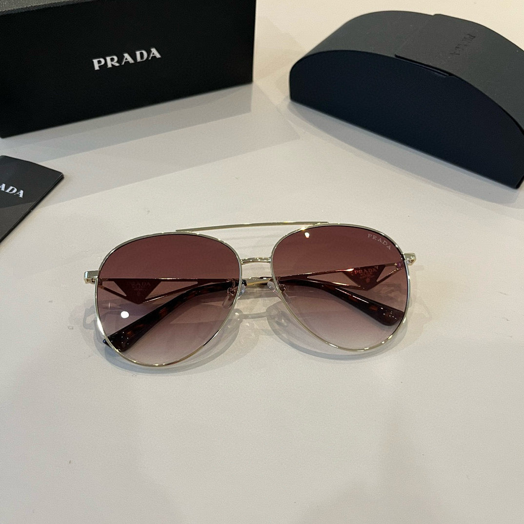 PRADA18