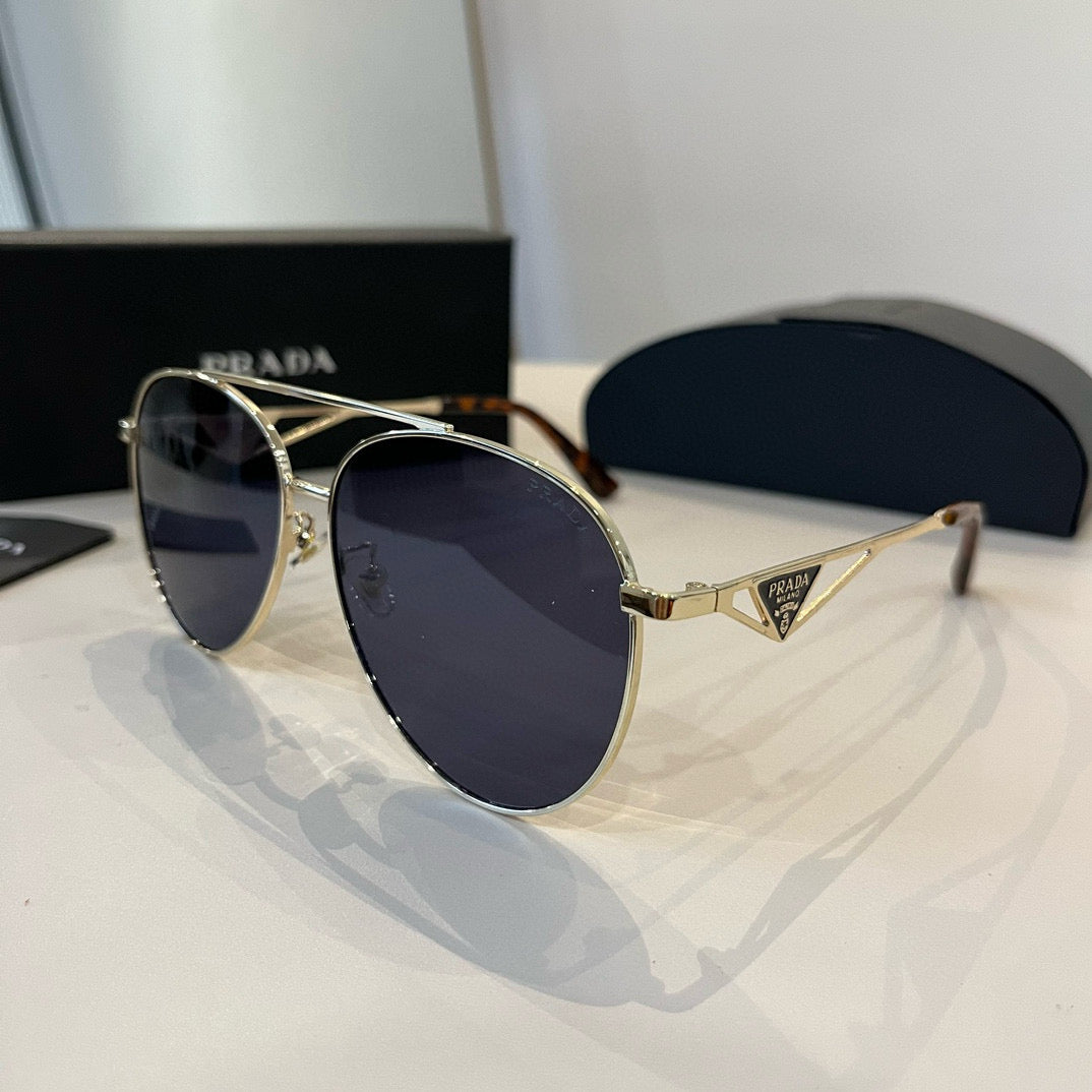 PRADA19