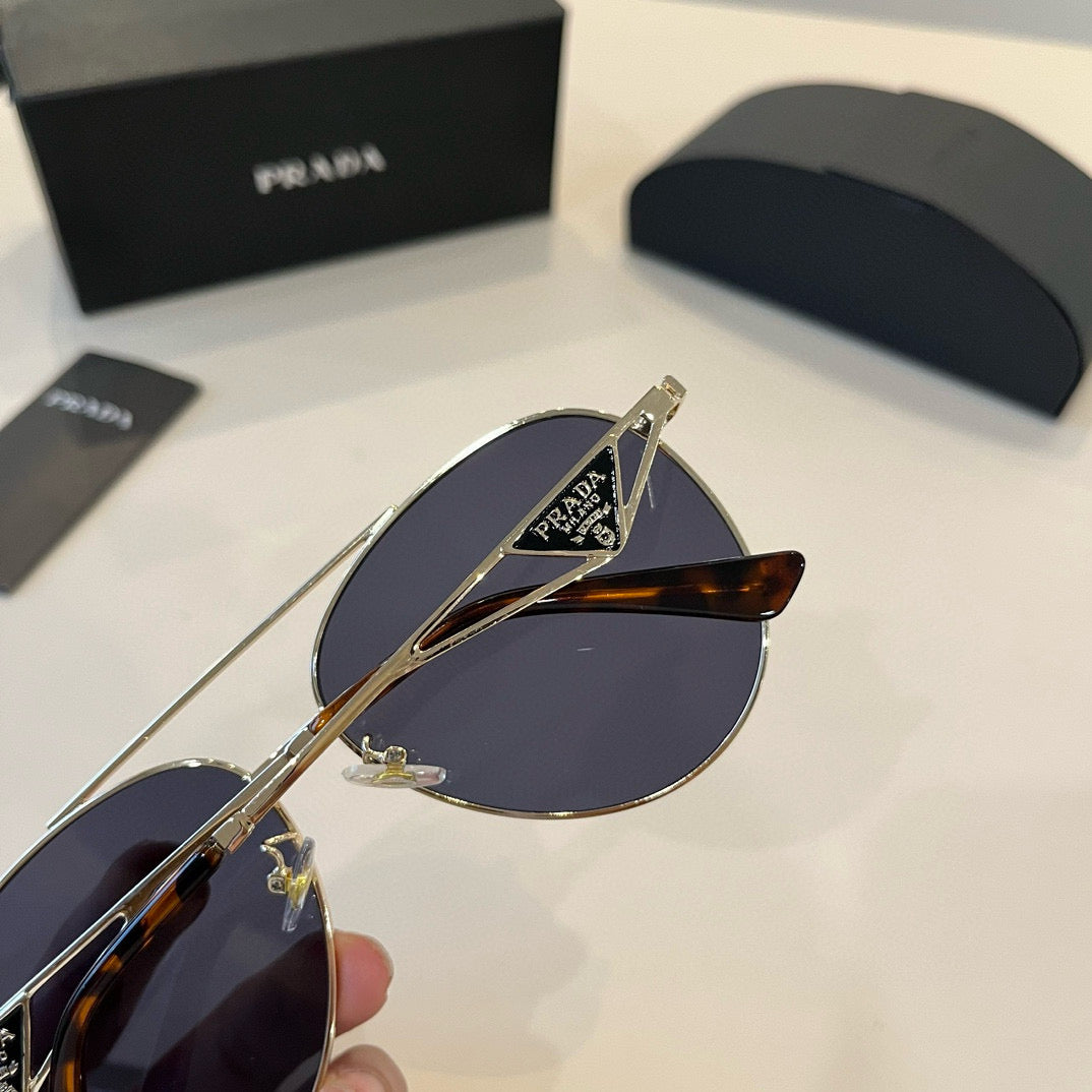 PRADA19