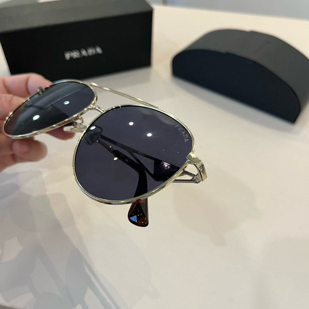 PRADA19