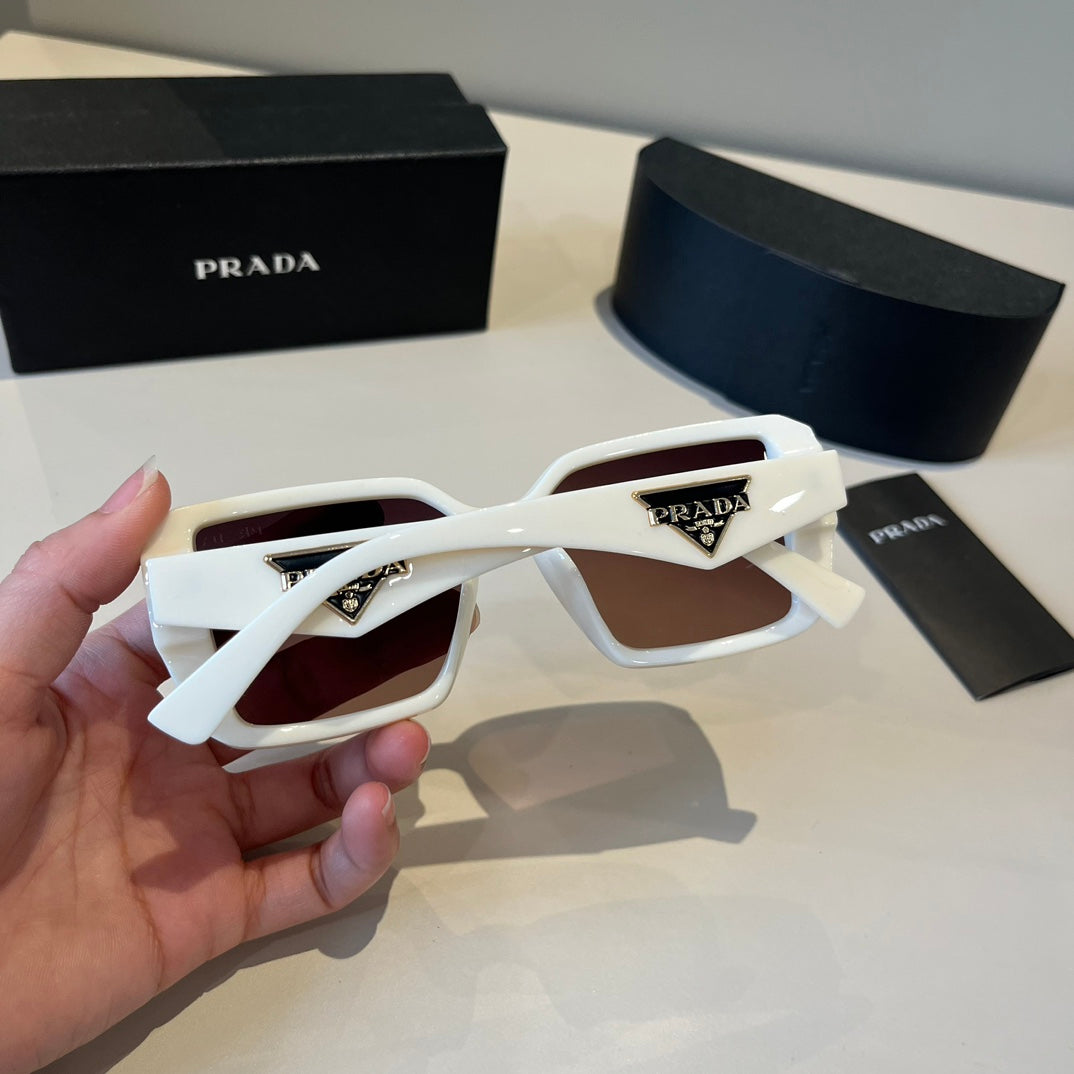 PRADA24