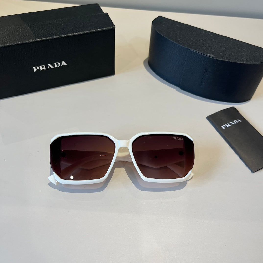 PRADA24