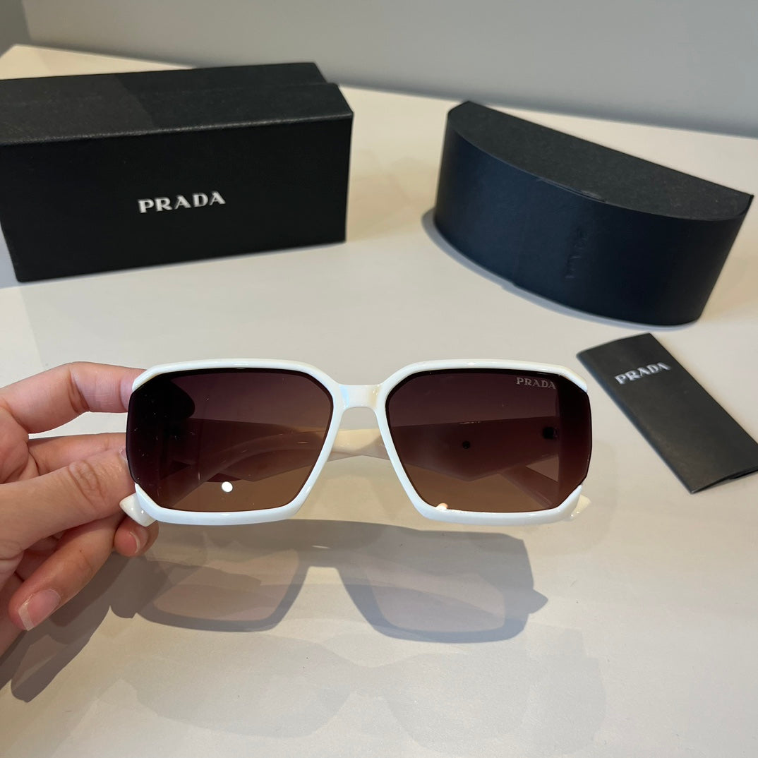 PRADA24