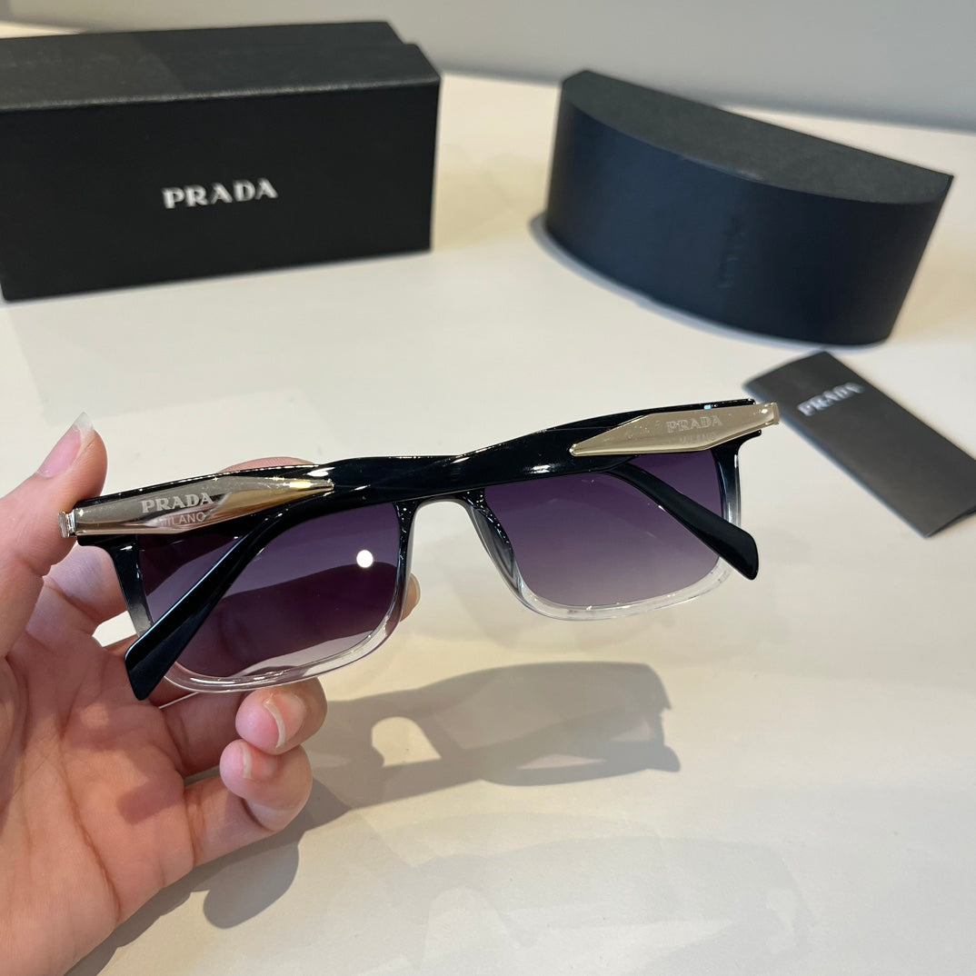 PRADA30