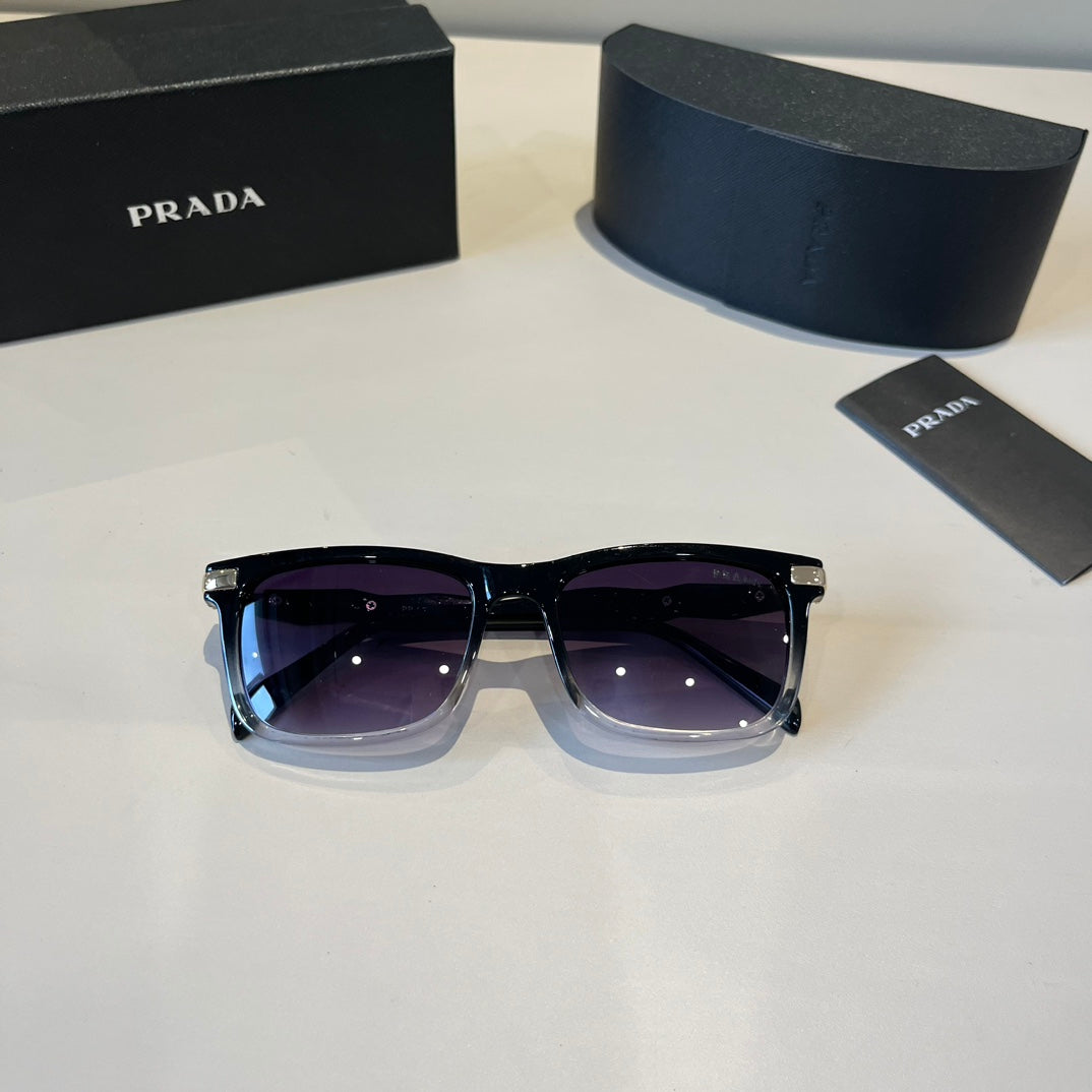 PRADA30