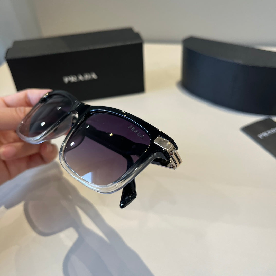 PRADA30