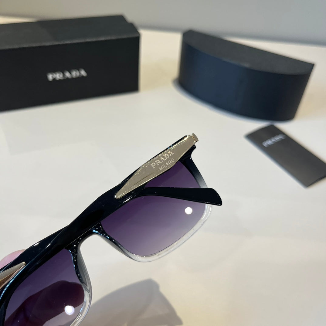 PRADA30