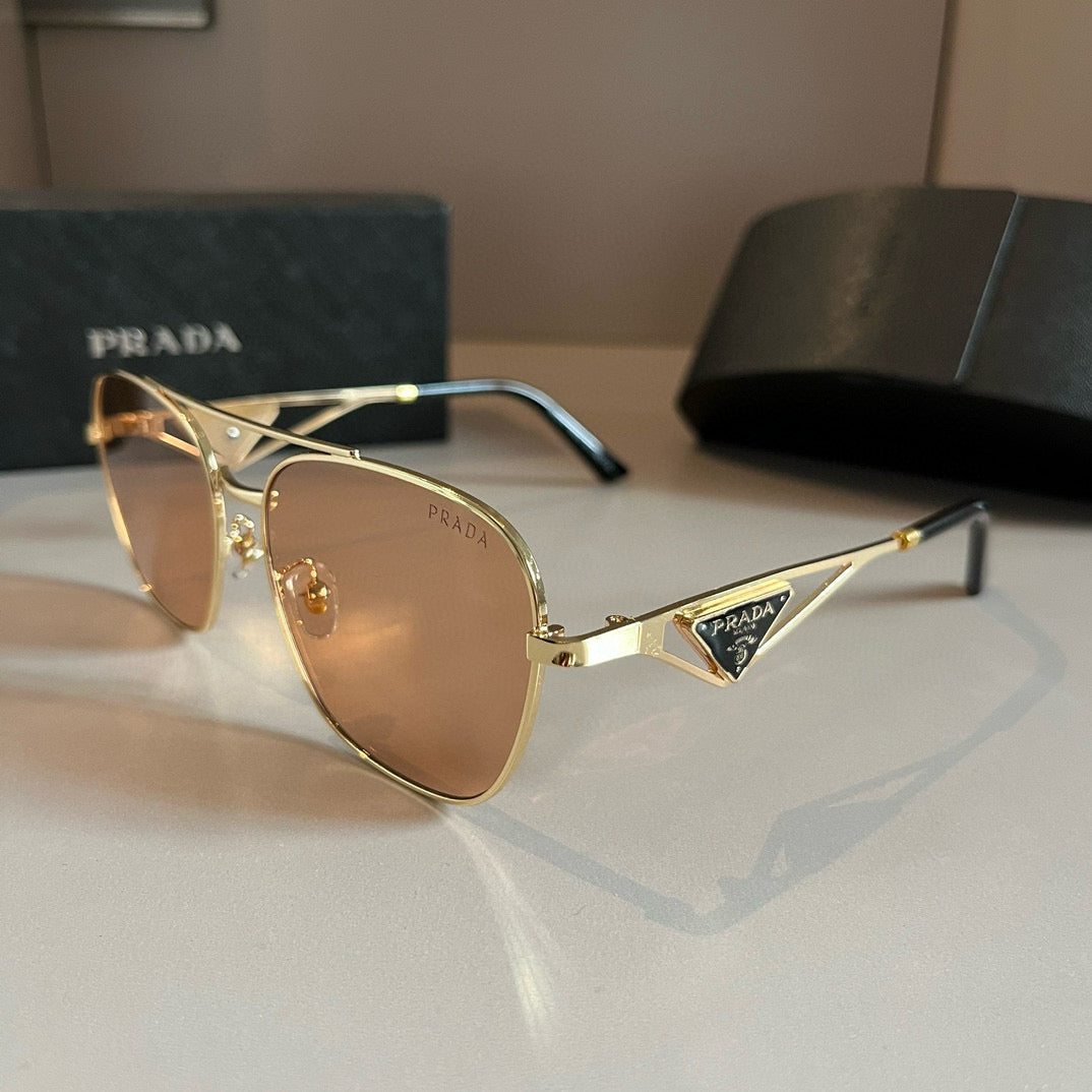 PRADA56