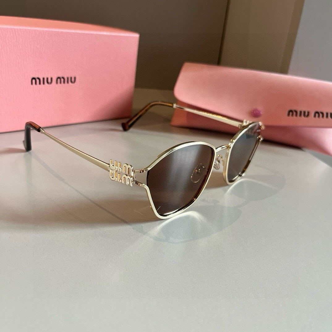 MIIU/06