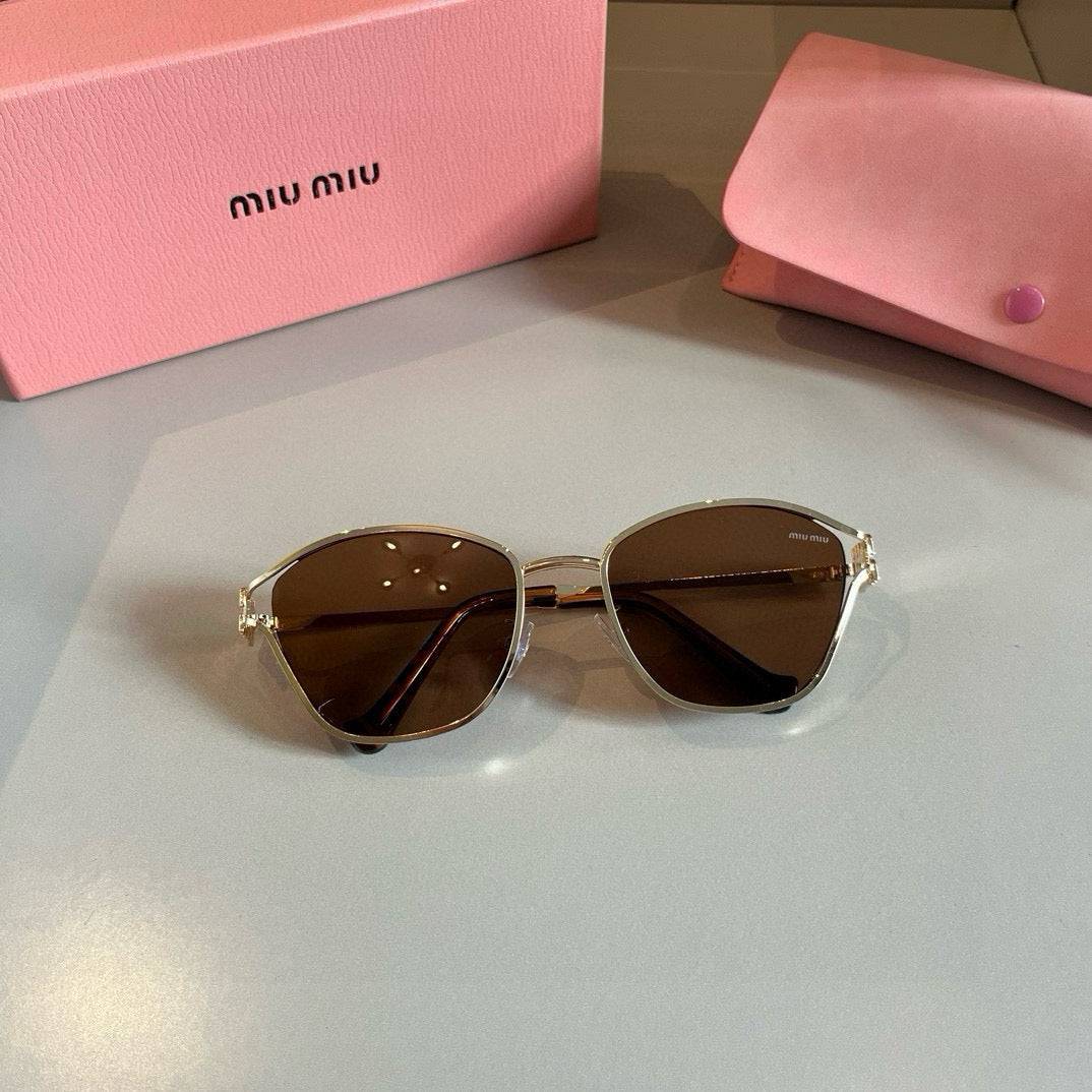 MIIU/06