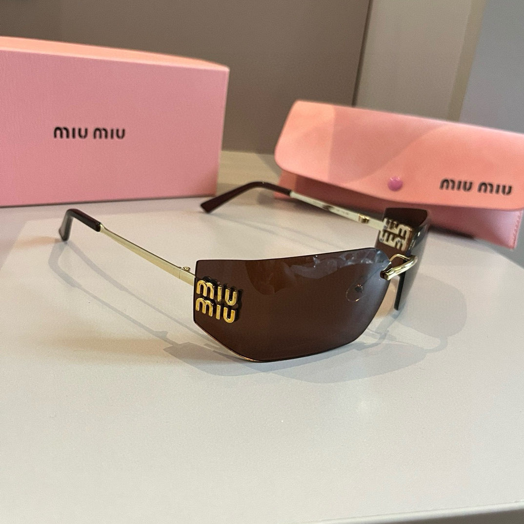 MIIU/23