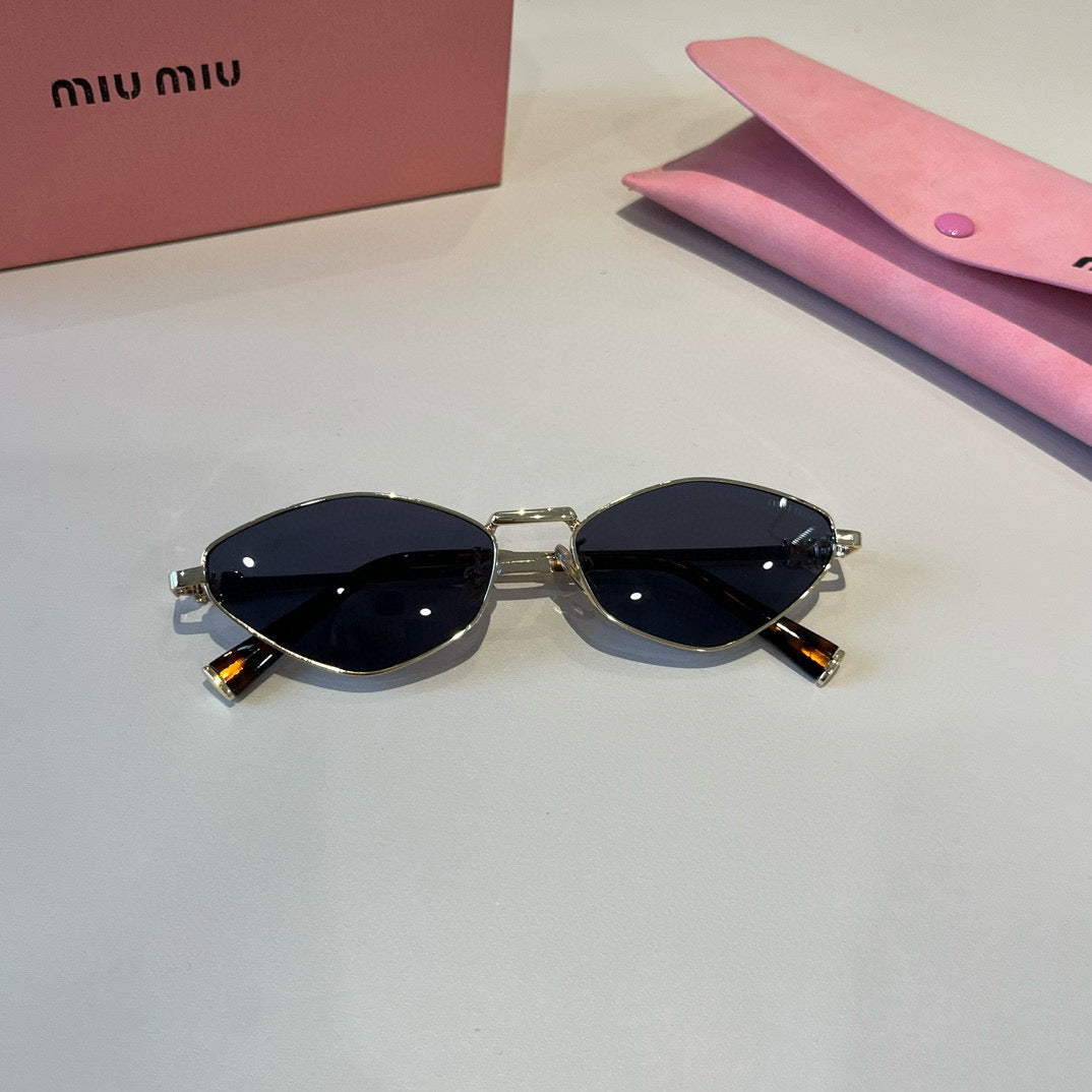 MIIU/56