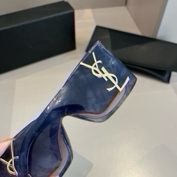 Y/03