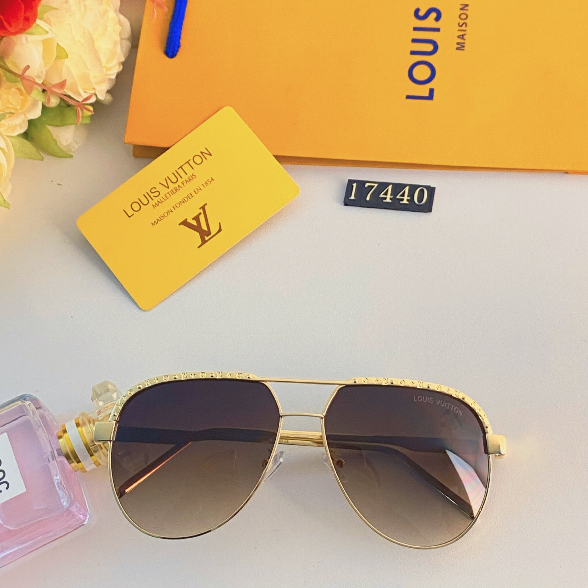 LV popular printed sunglasses-225