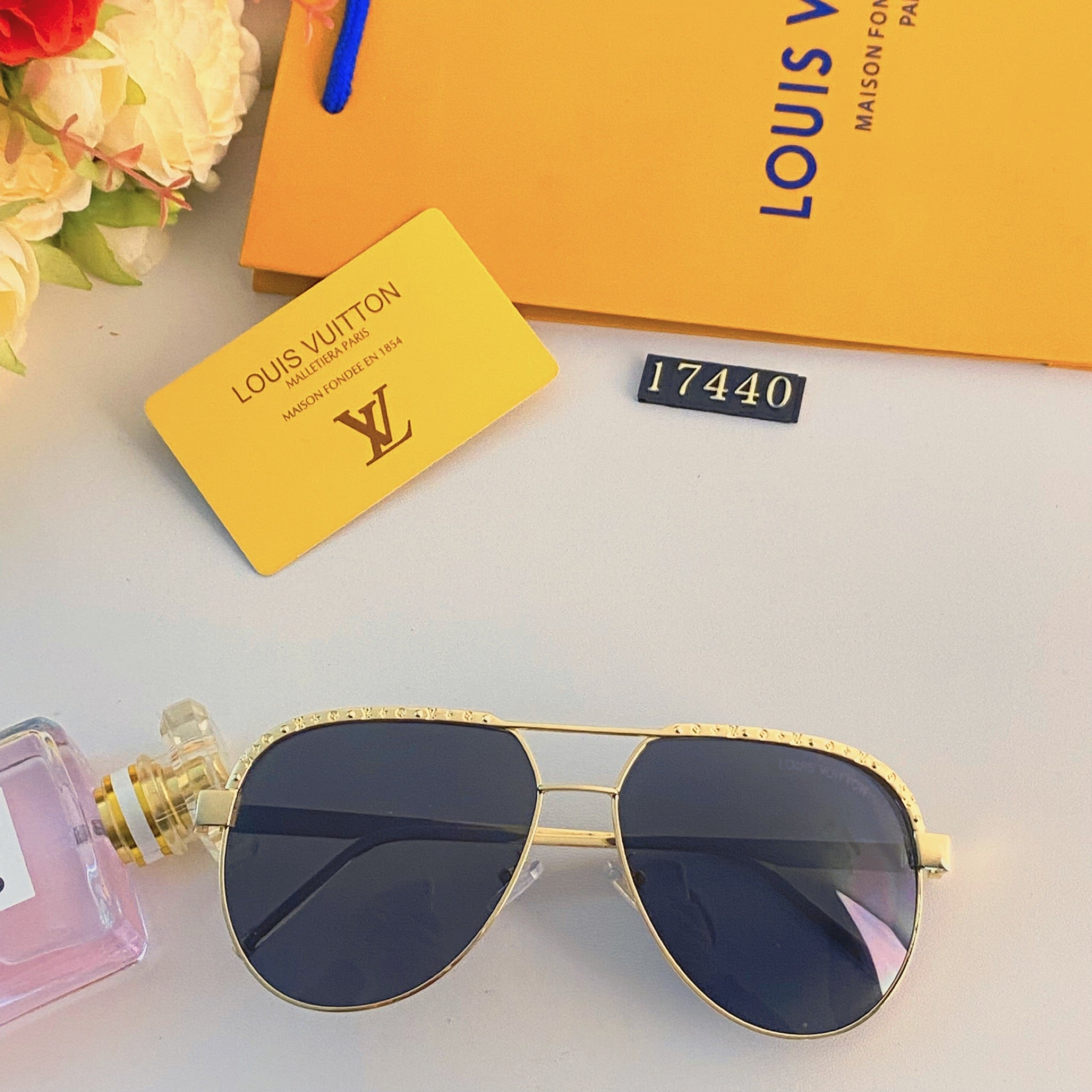 LV popular printed sunglasses-225
