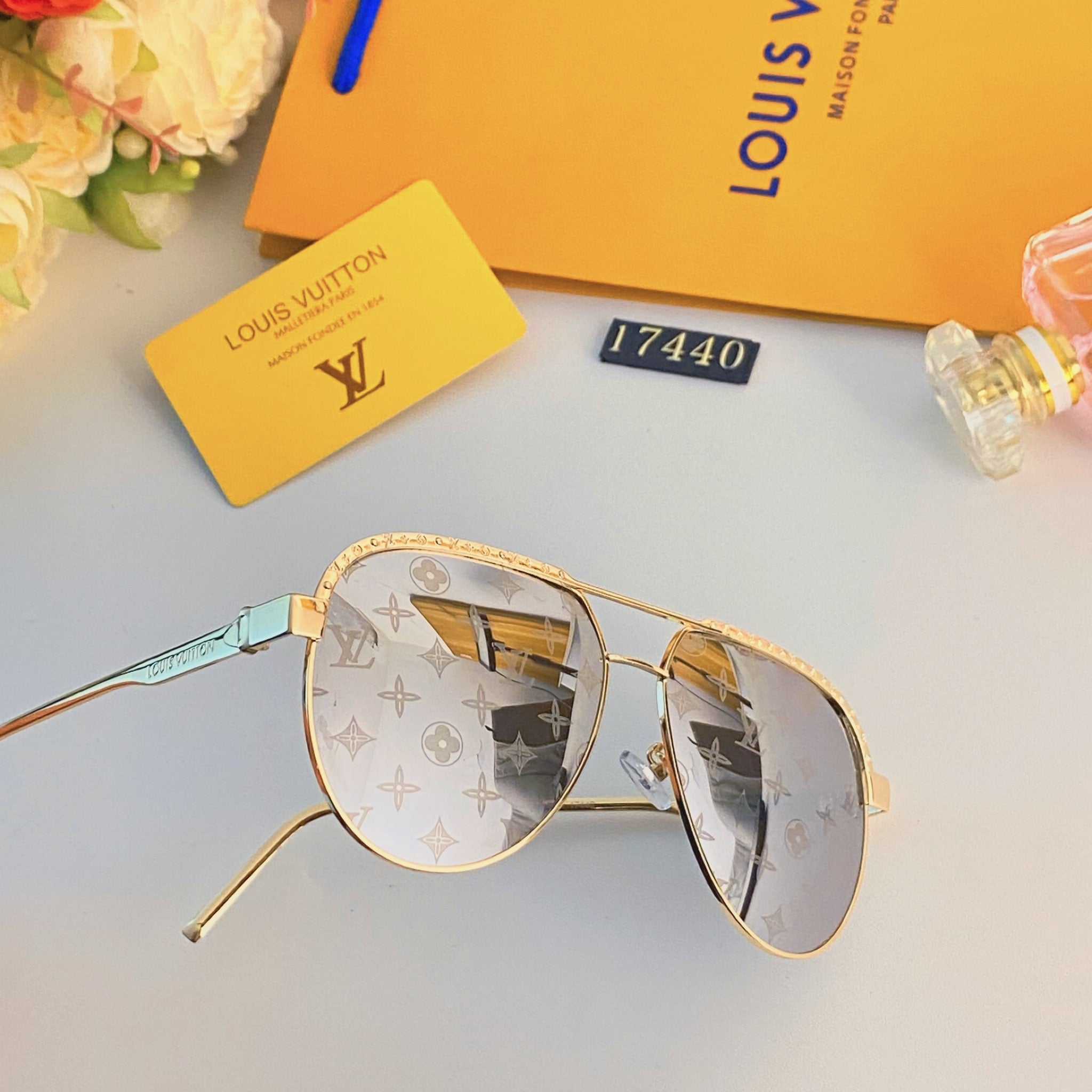 LV popular printed sunglasses-225