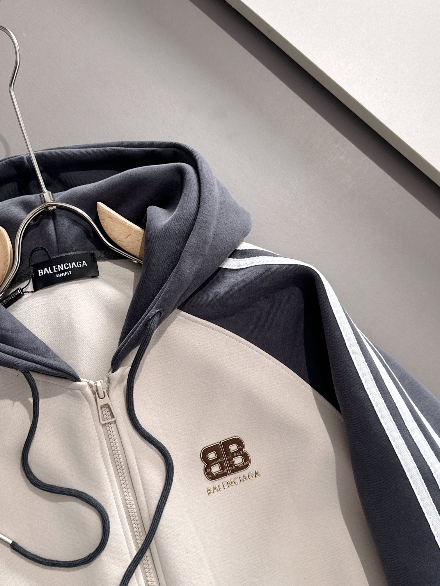 Balenciaga FW Reversible Fleece Zip Hoodie – Oversized Parisian Streetwear