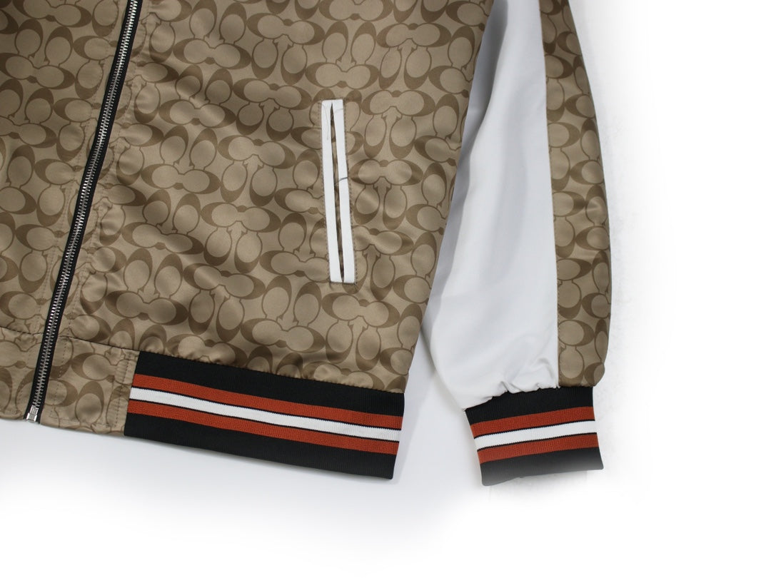 Gucci Monogram Logo Print Jacket – Vintage-Inspired Unisex Outerwear