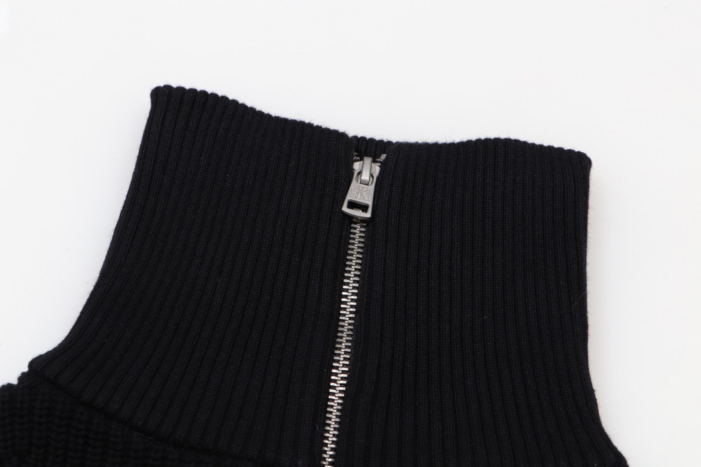 Calvin Klein Knit Zip Sweater Jacket – Unisex Heavyweight Cardigan (S420)