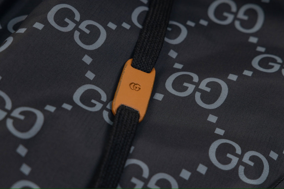 Gucci 21FW Reversible Logo Jacket – Unisex Double-Sided Vintage Outerwear