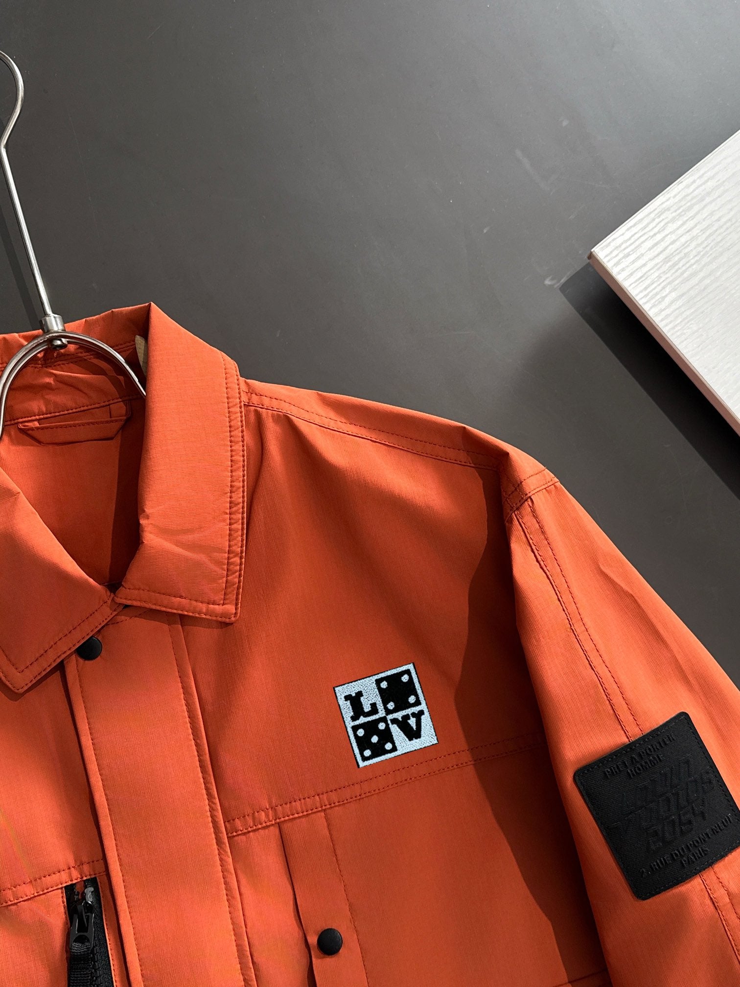 LV Fall Winter 2024 Nylon Trench Jacket with Lapel | Iconic Urban Elegance