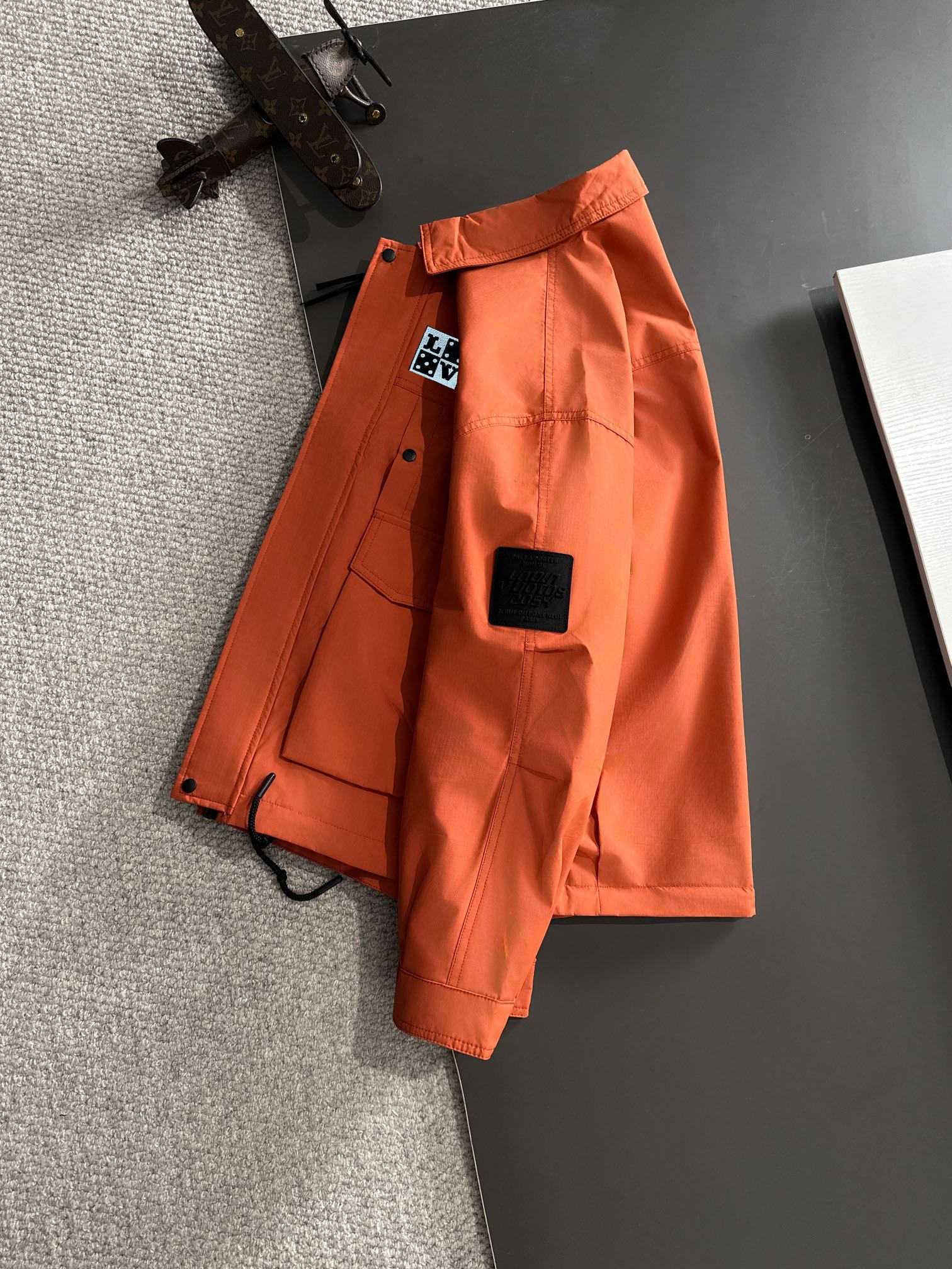 LV Fall Winter 2024 Nylon Trench Jacket with Lapel | Iconic Urban Elegance