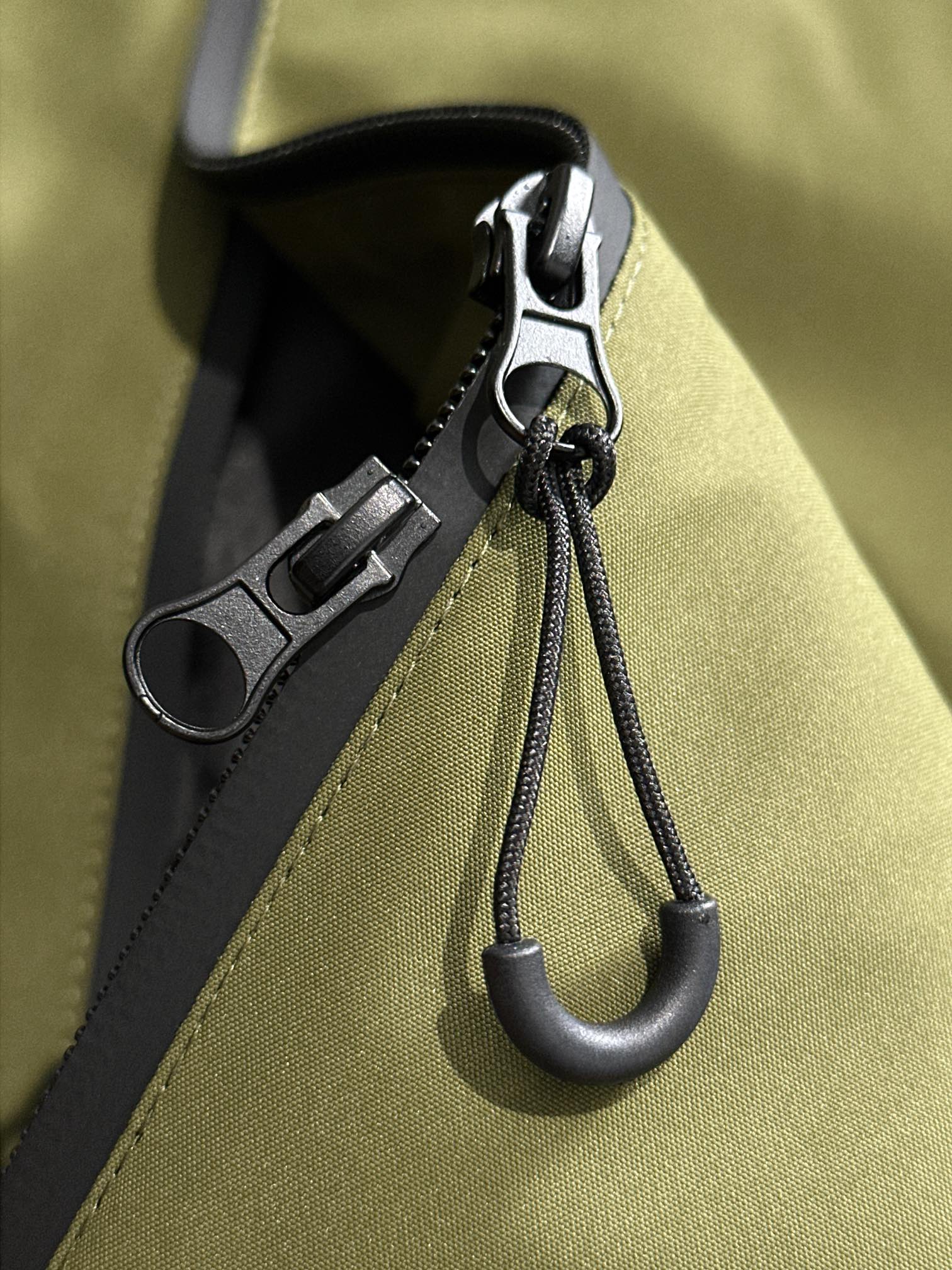LV Fall Winter 2024 Hooded Nylon Zip Jacket | Lightweight Urban Luxury