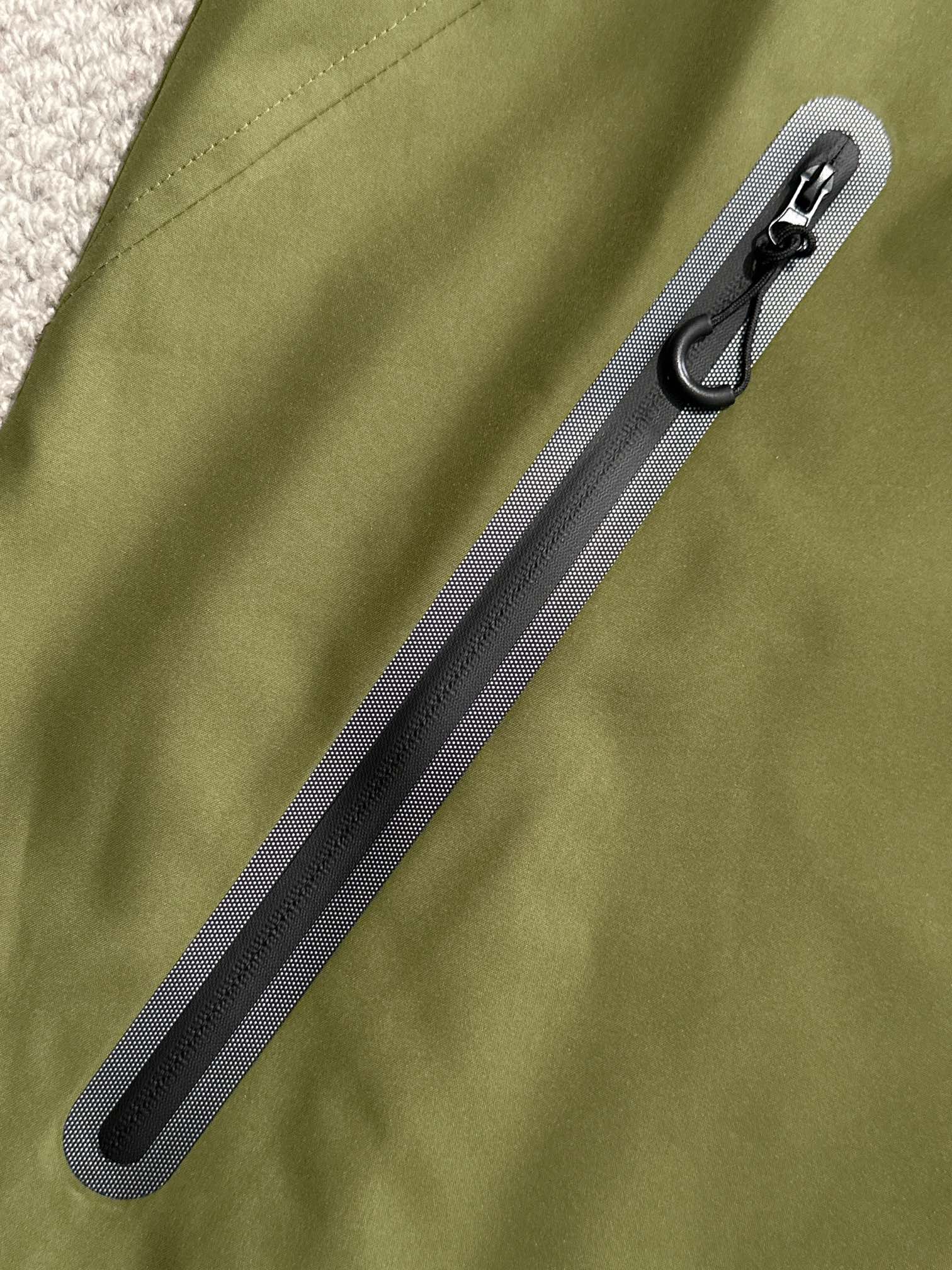 LV Fall Winter 2024 Hooded Nylon Zip Jacket | Lightweight Urban Luxury