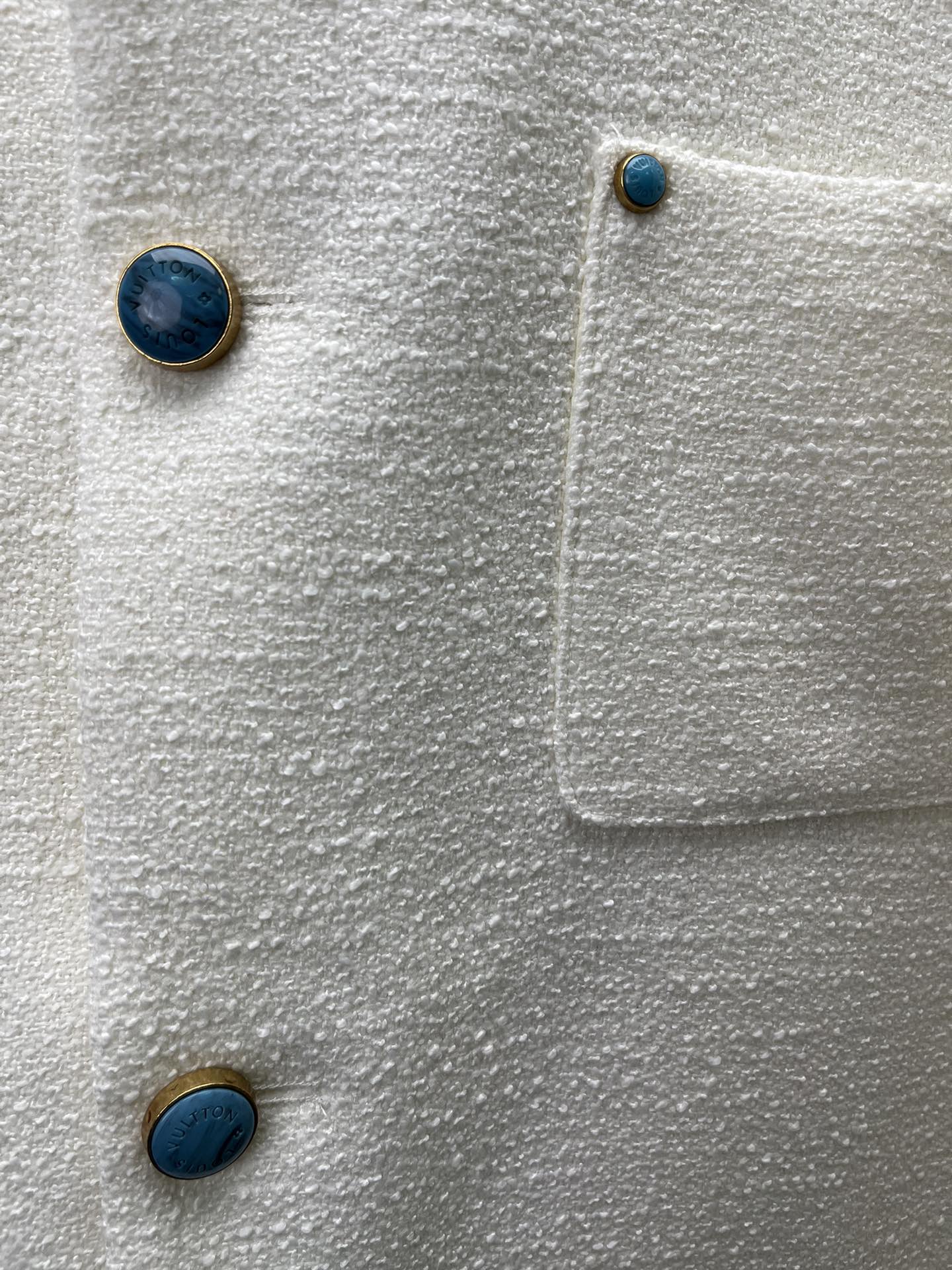 LOUIS VUITTON 24SS White Turquoise-Style Tweed Jacket | Wool Blend with Custom Hardware